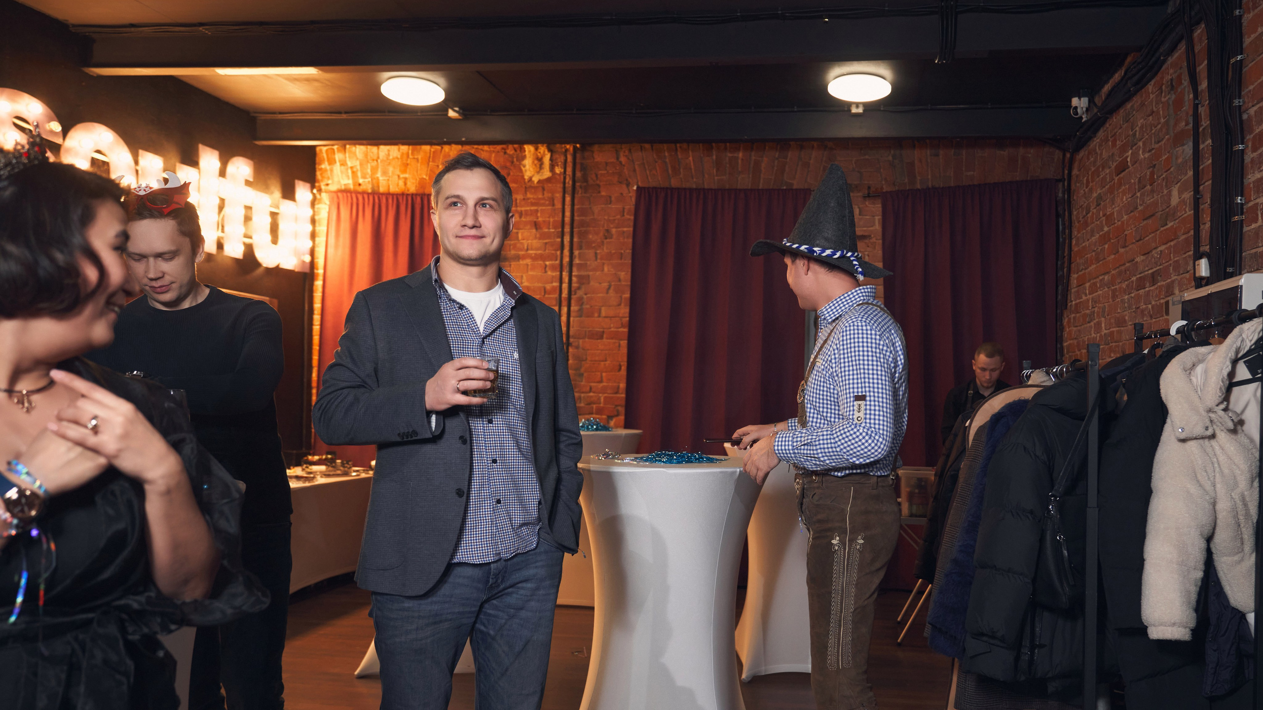 Новогодний корпоратив компании «Эмбедика» — фотограф Опарин Евгений