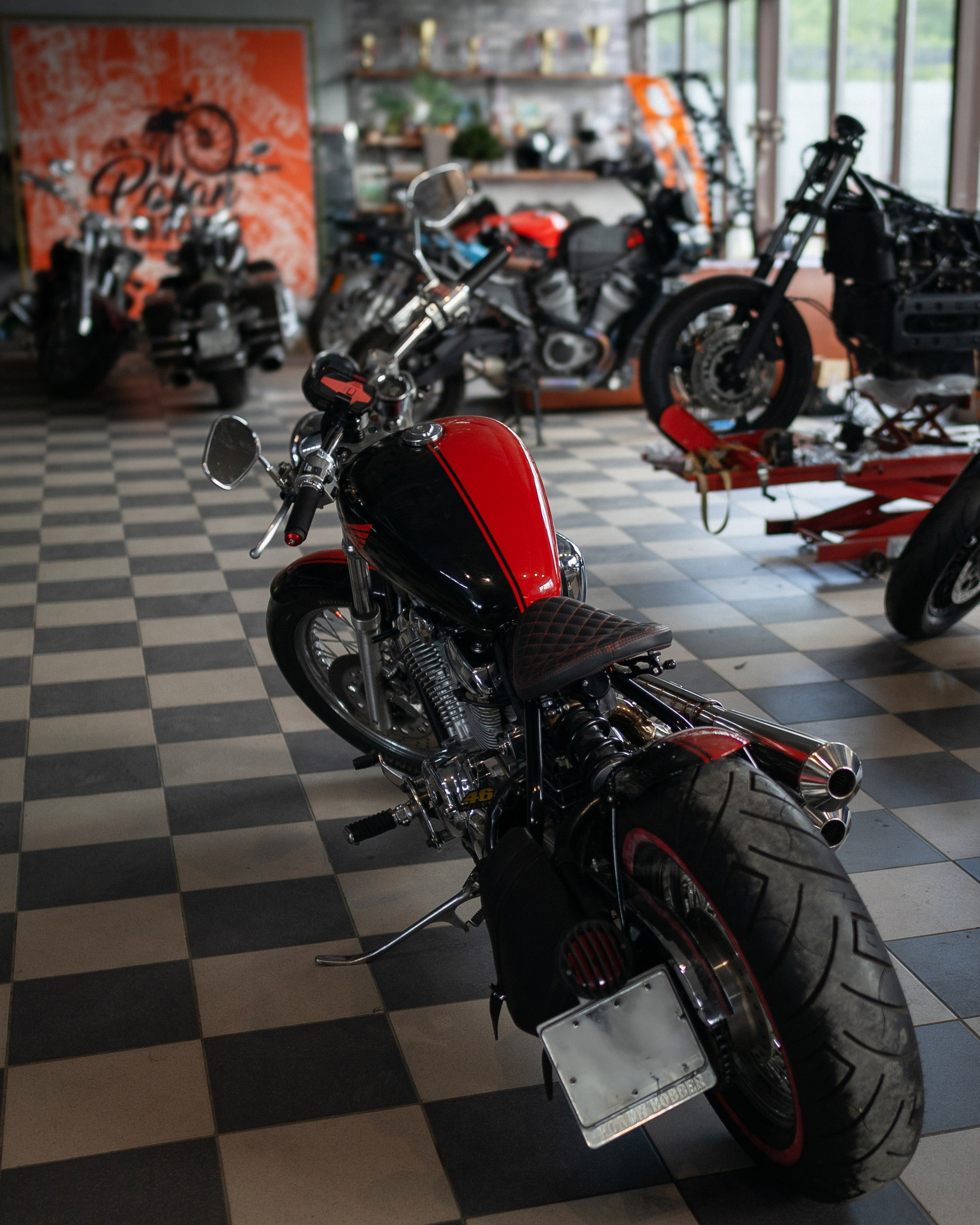 Предметка. Меня зовут Стас Барыкин, я фотограф. Живу и работаю в Ростове-на-Дону