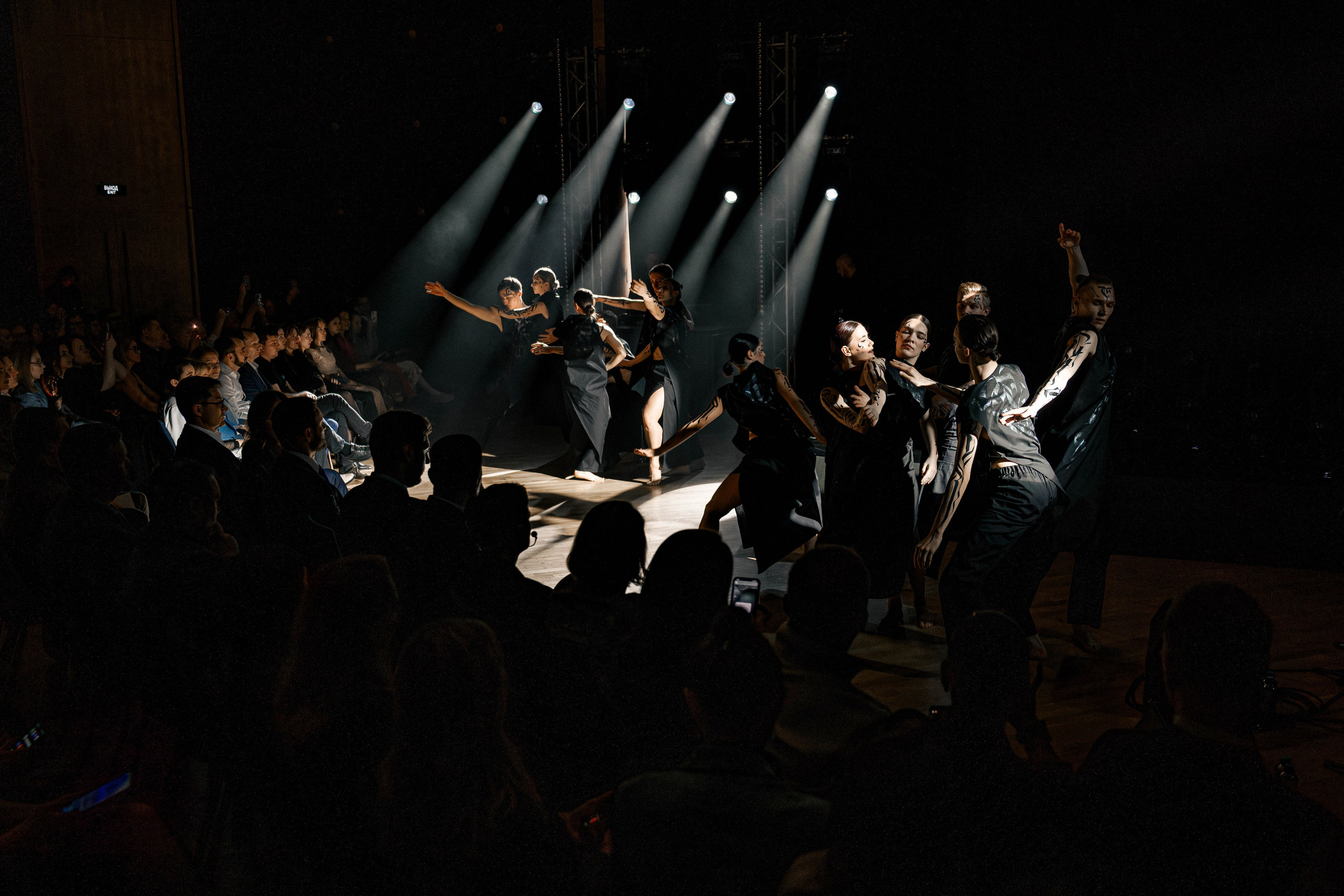 Атлас Девелопмент. Максим Комаров — Профессиональный фотограф