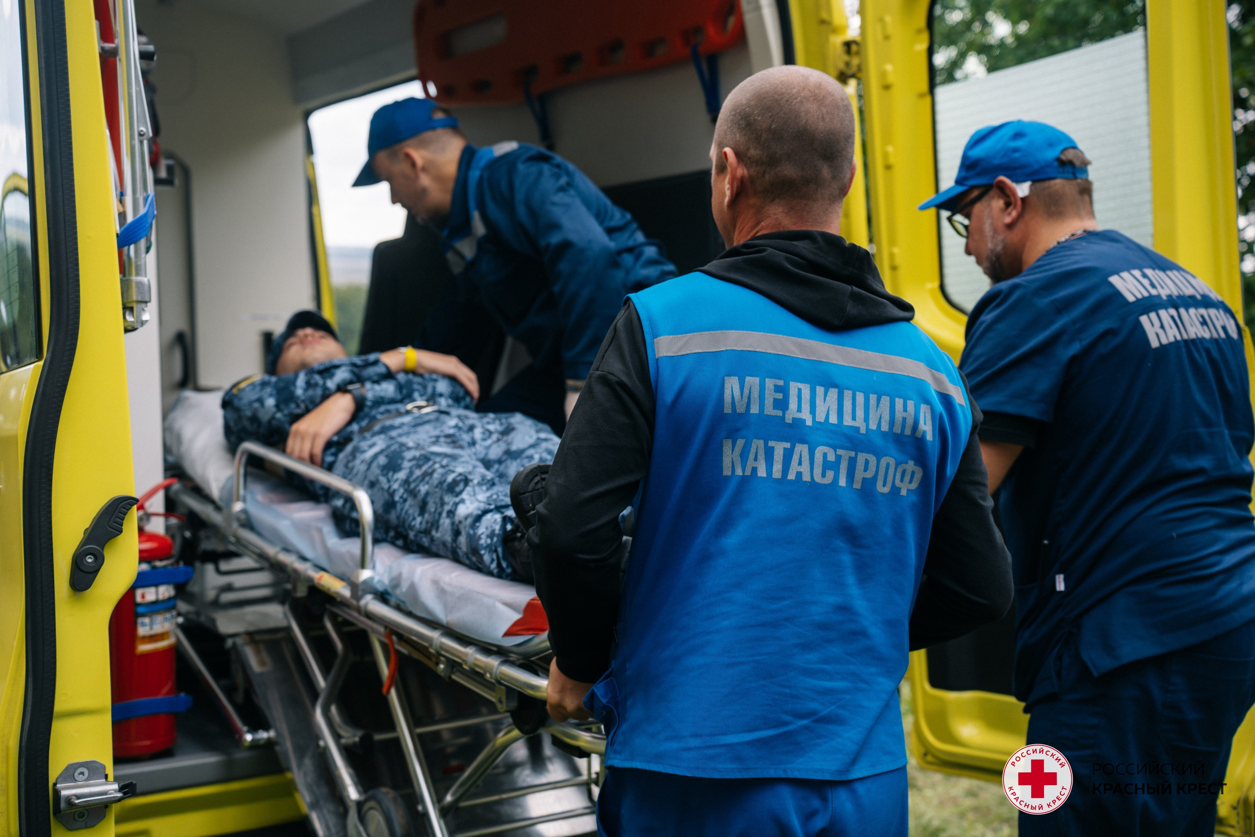 Красный крест | Дегас, медвежья берлога. Фотограф в Воронеже Ольга Космодемьянская