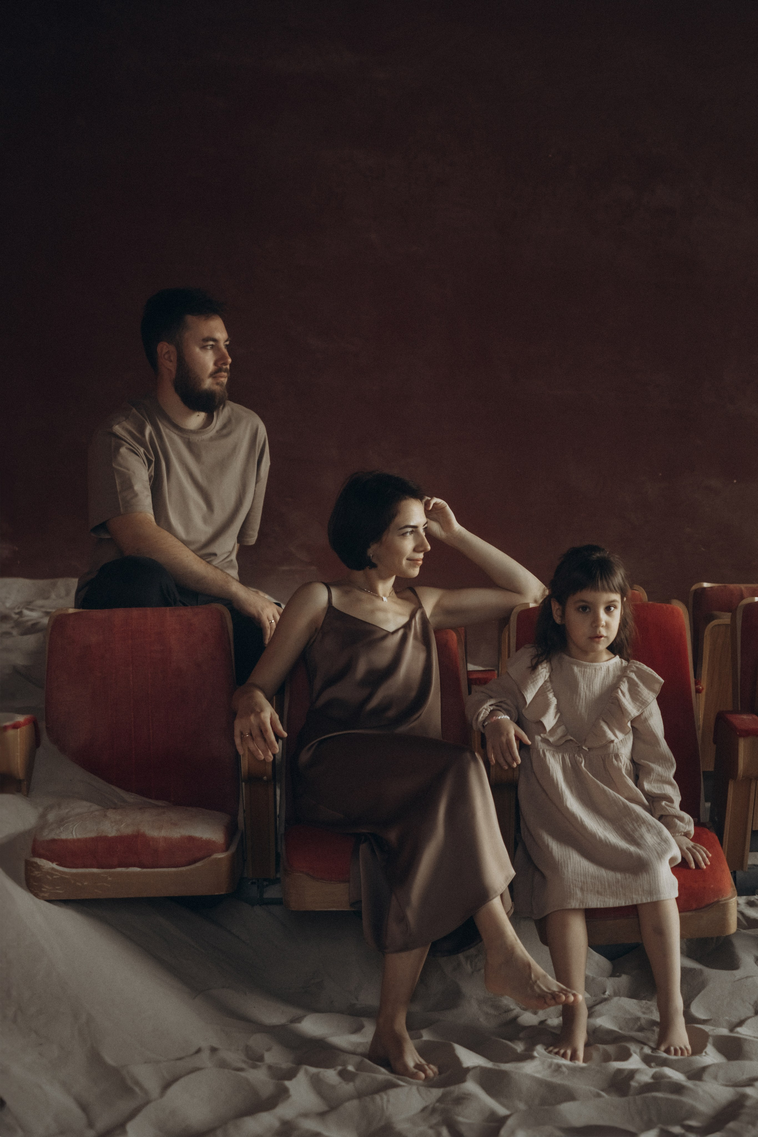 Семейная фотосессия в студии. Семейный и детский фотограф в Санкт-Петербурге