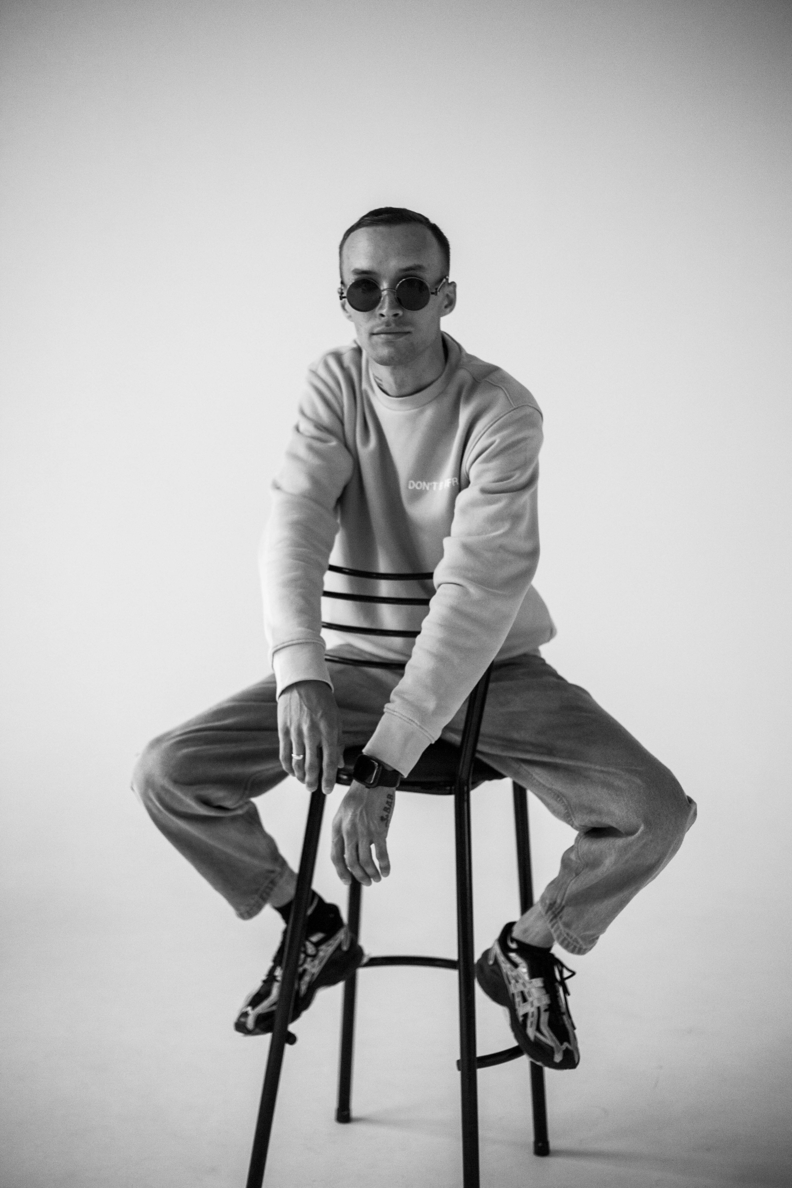 Студия. Уличный фотограф Города N