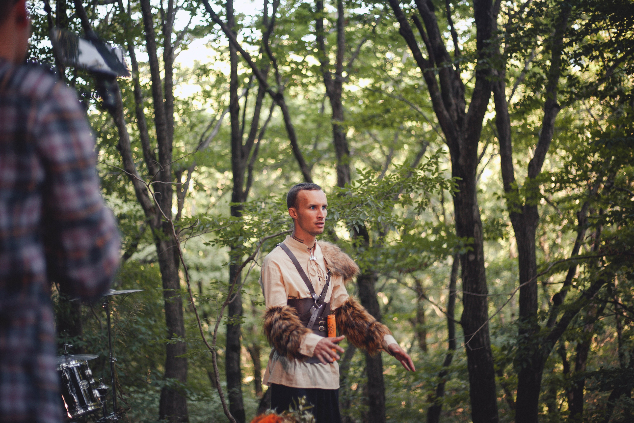 Клип. Уличный фотограф Города N