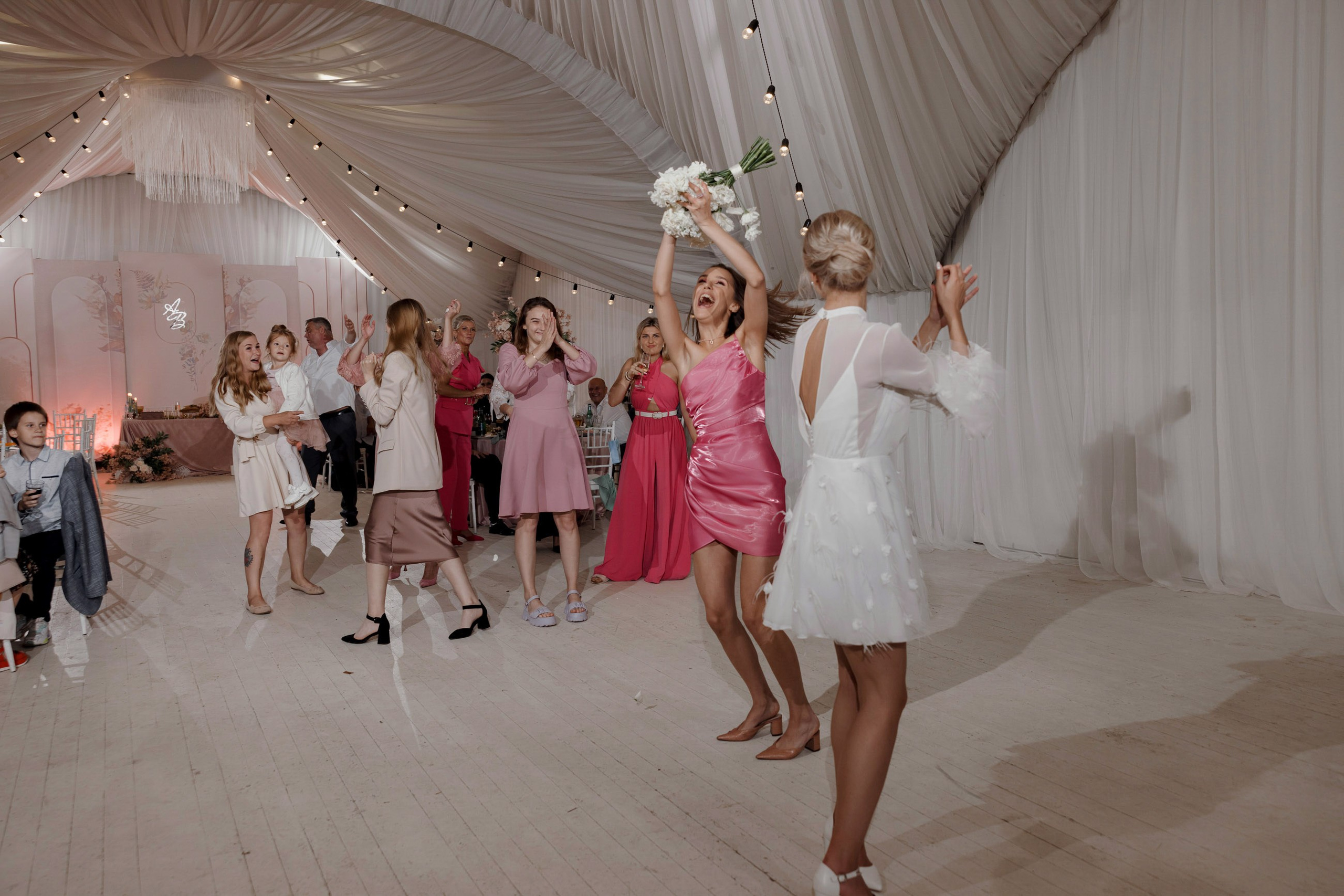 Александр и Валерия. Свадебный фотограф и видеограф Юрий и Эля Дубинины