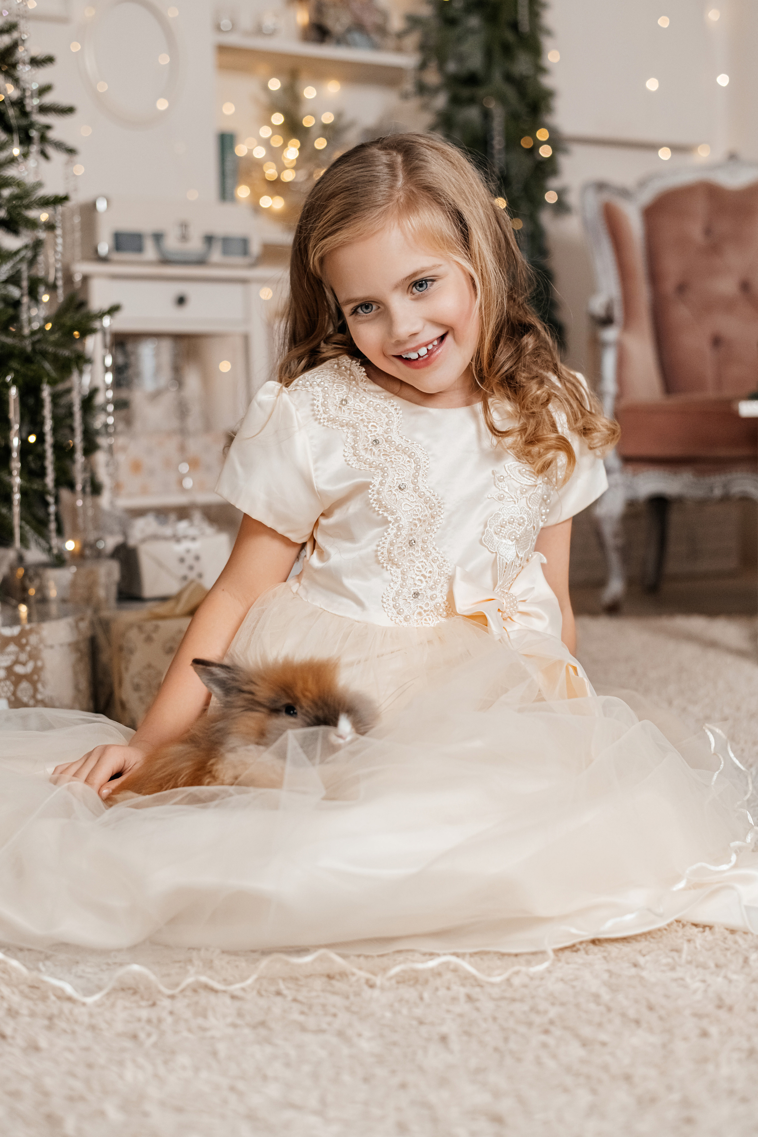 Детская фотосессия с кроликом. Фотограф в Крыму Кот Мария