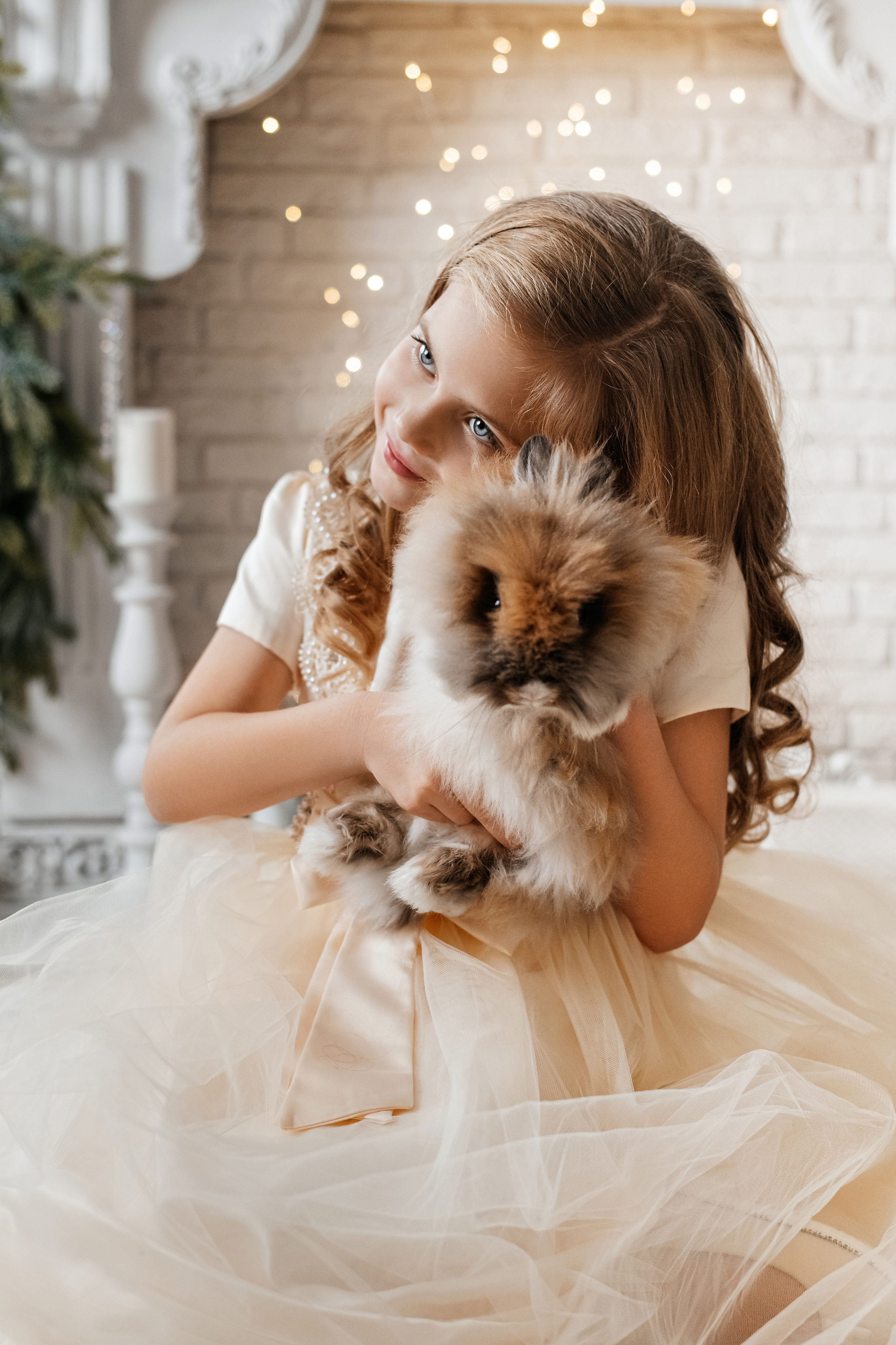 Детская фотосессия с кроликом. Фотограф в Крыму Кот Мария