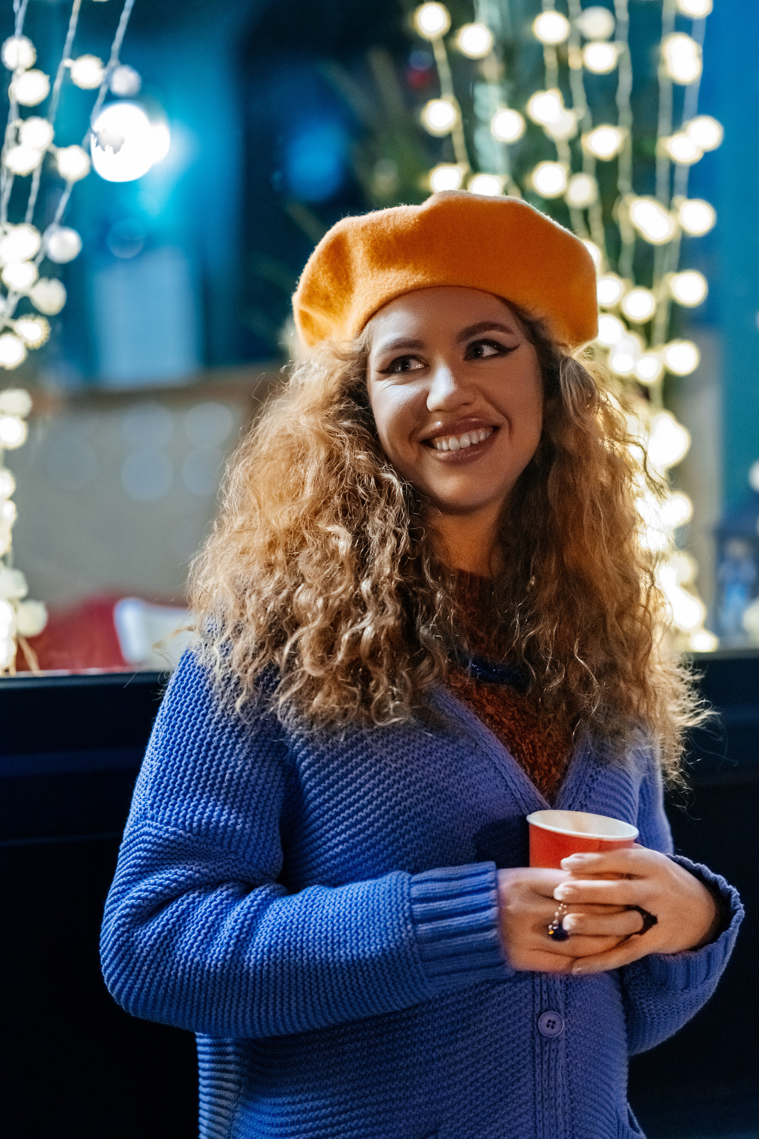 Прогулочная с огоньками. Фотограф в Крыму Кот Мария