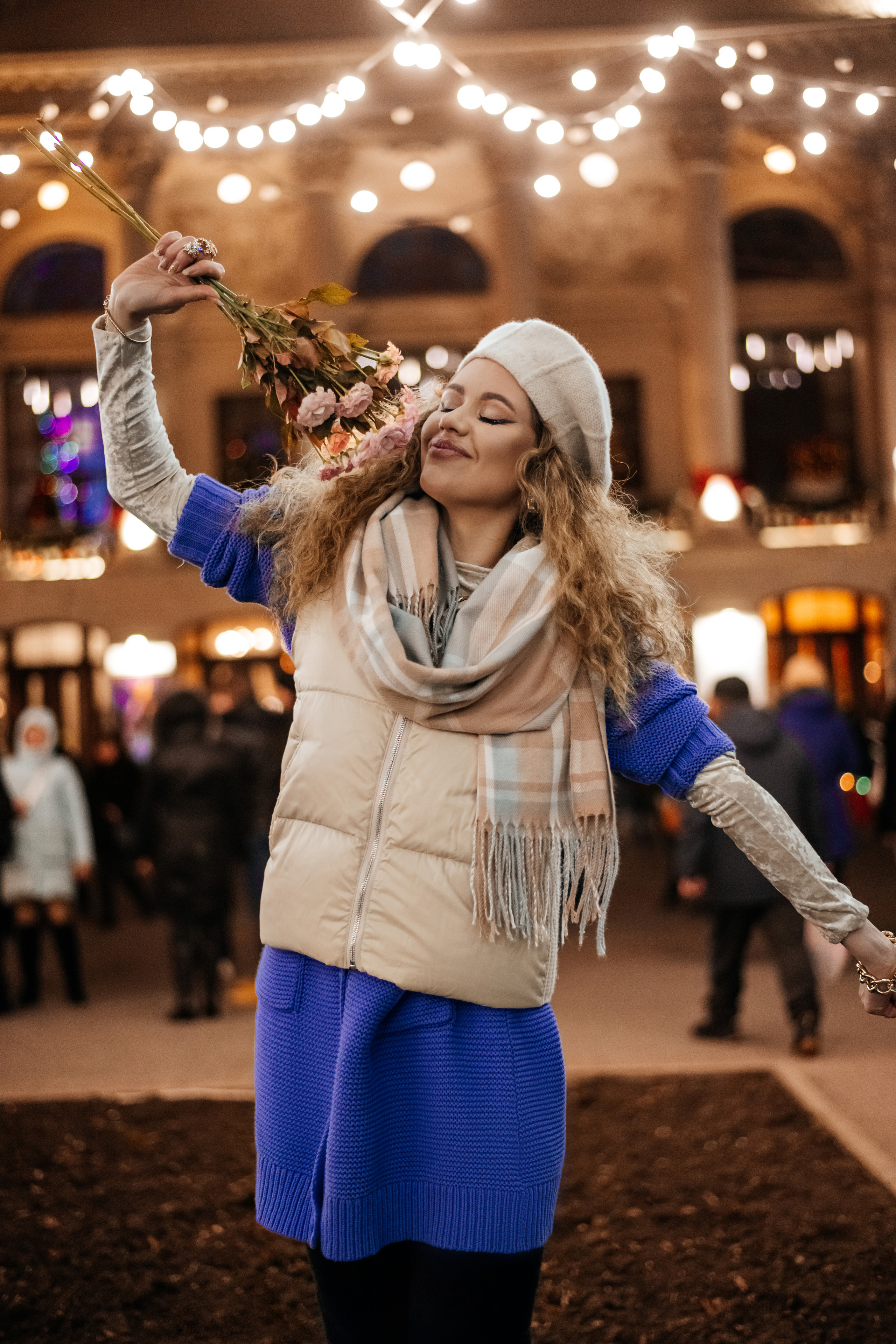 Прогулочная с огоньками. Фотограф в Крыму Кот Мария