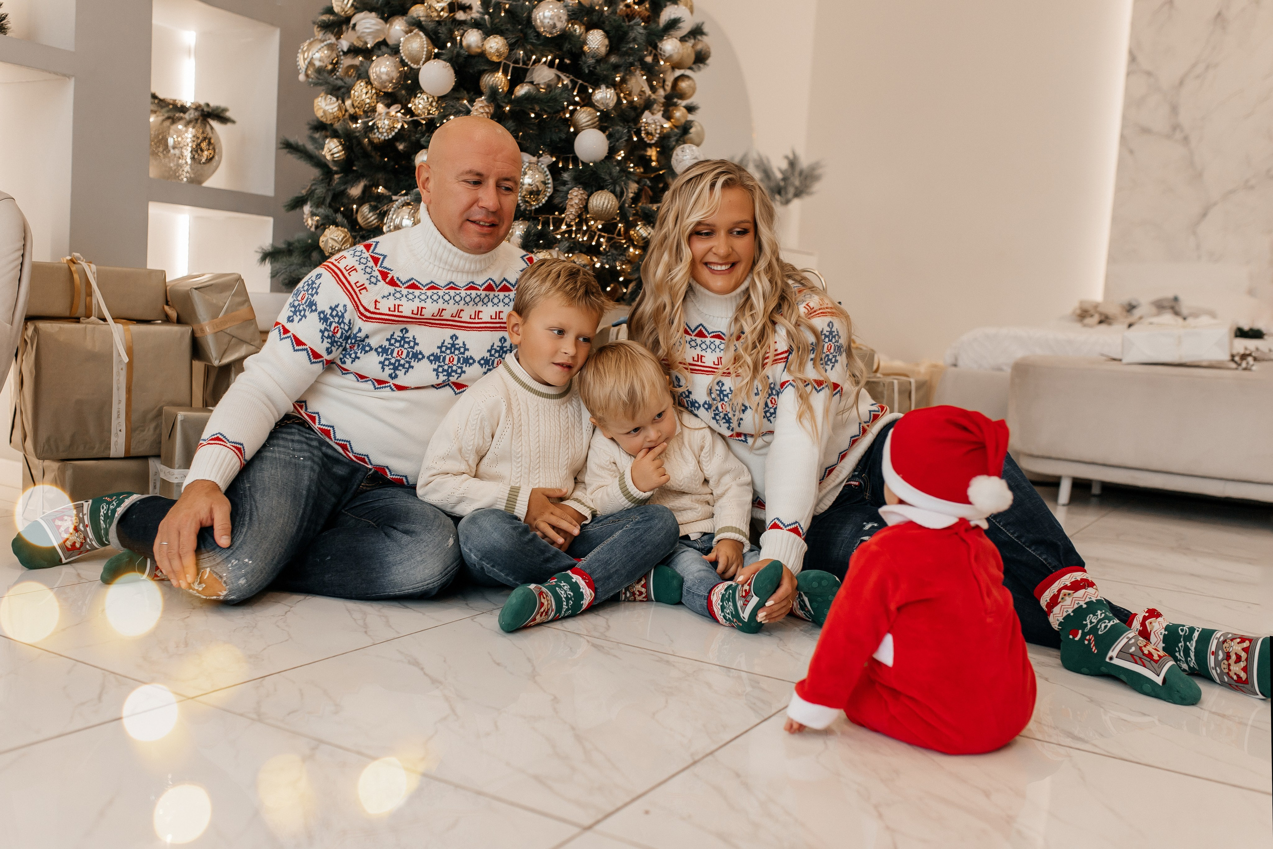 Алиша семейная новогодняя. Семейный фотограф в Санкт-Петербурге Ирина Иванова