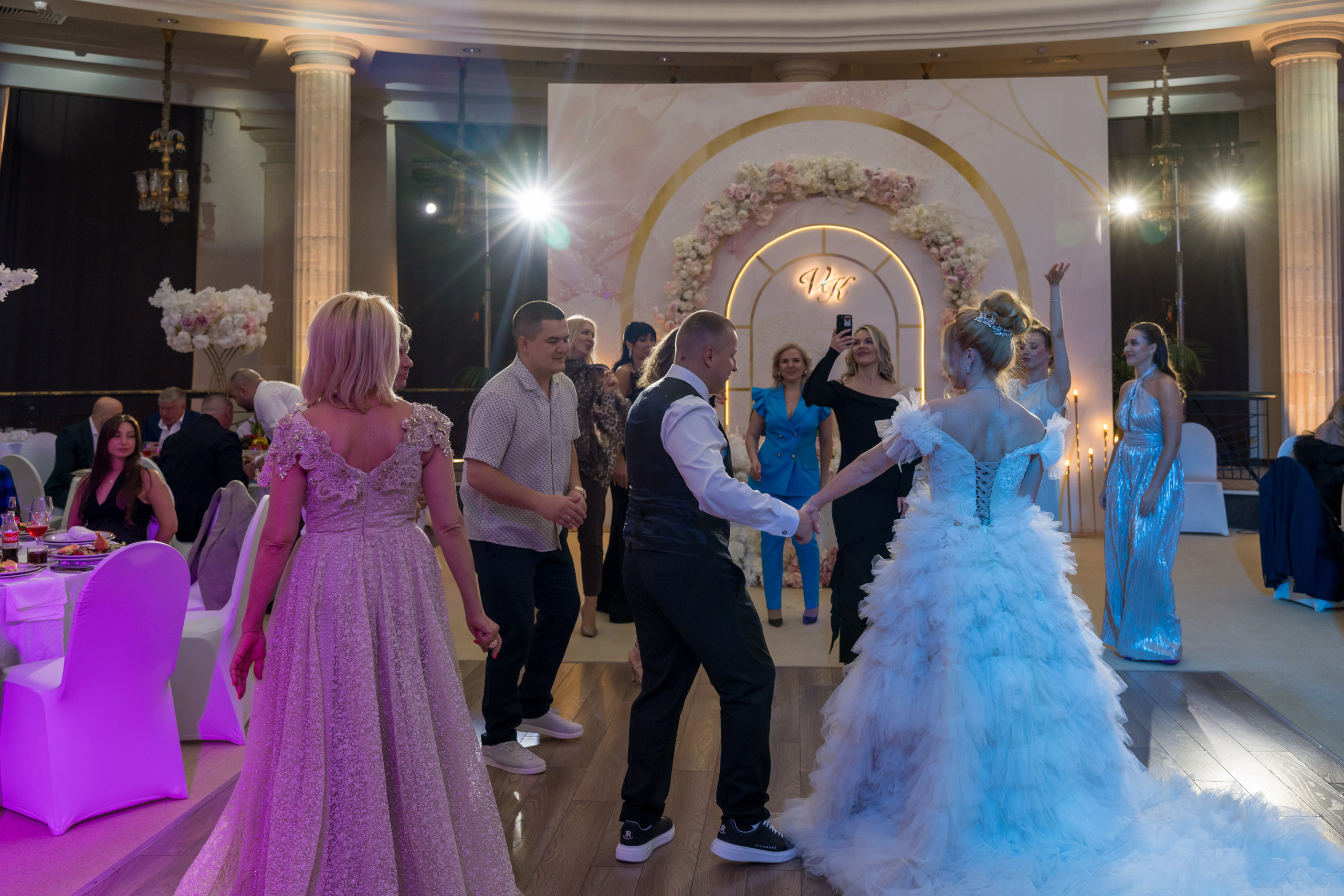 Виктор & Кристина. Семейный и контент фотограф в Москве Alira