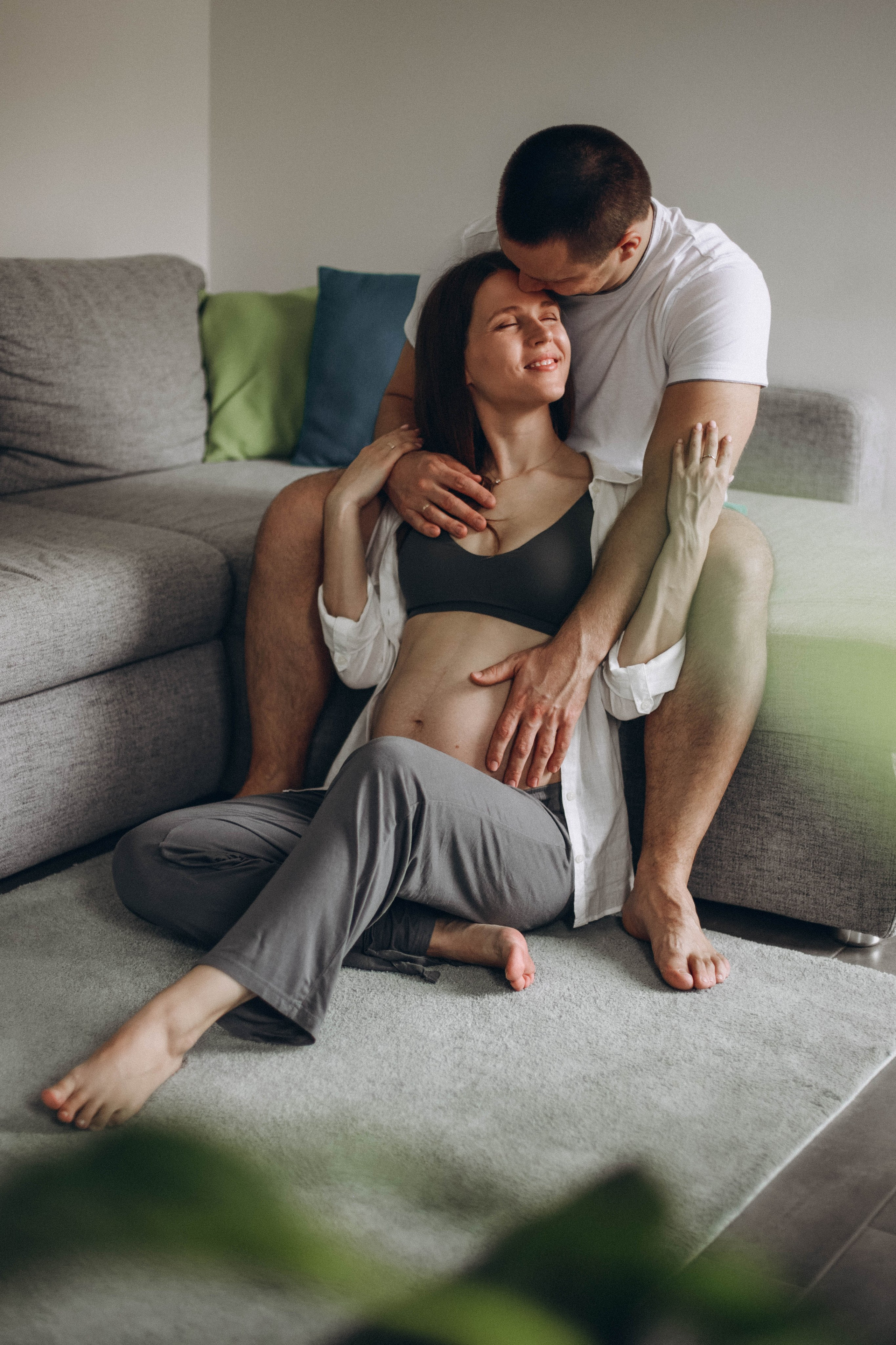 Babybauch-Shooting zu Hause. Fotografin in Erlangen, Nürnberg und Umgebung
