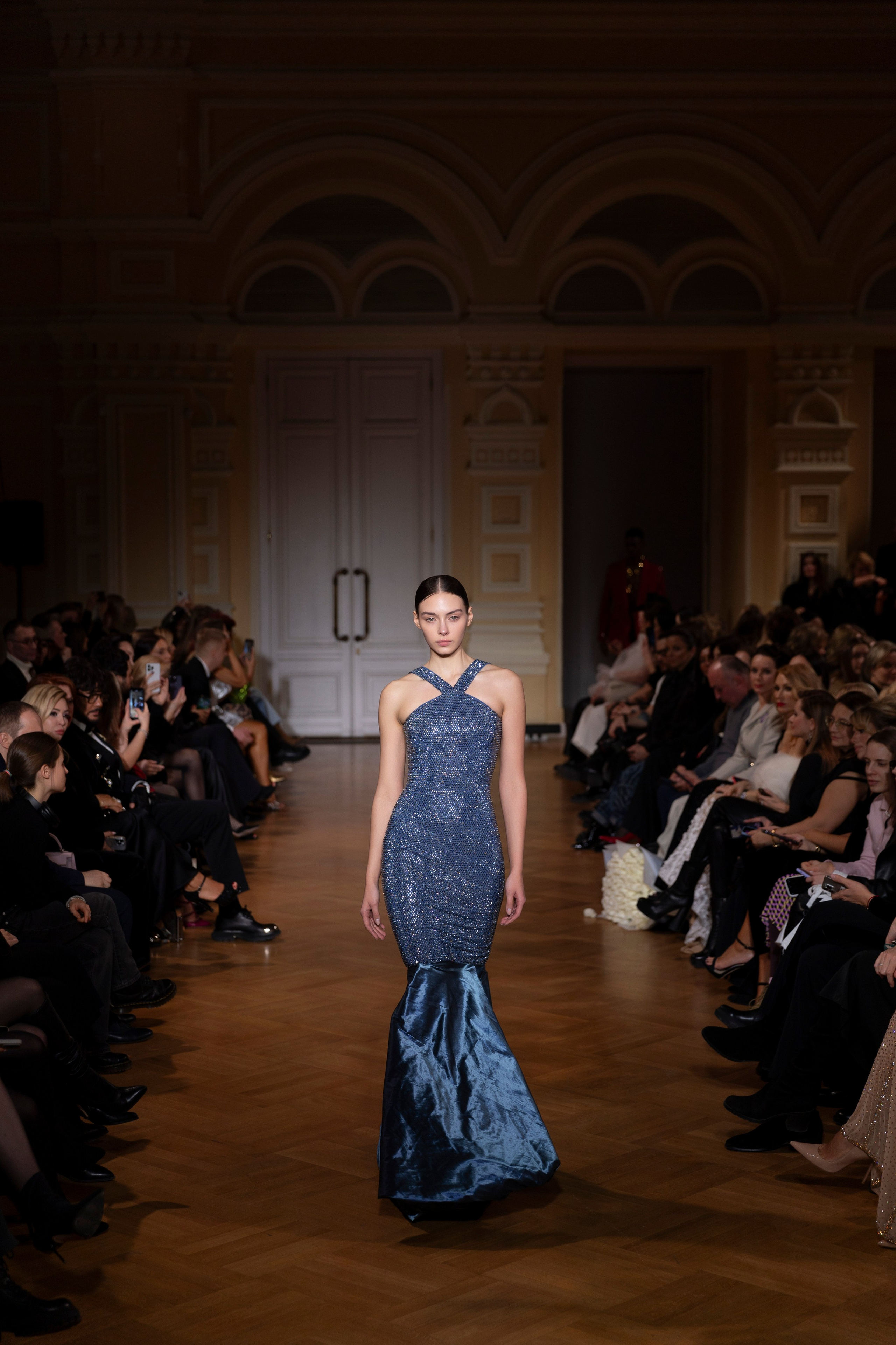 CANACH fashion show by Artashes Oganian, GUM, Moscow. «Птичка на проводе»: информационный портал в Москве