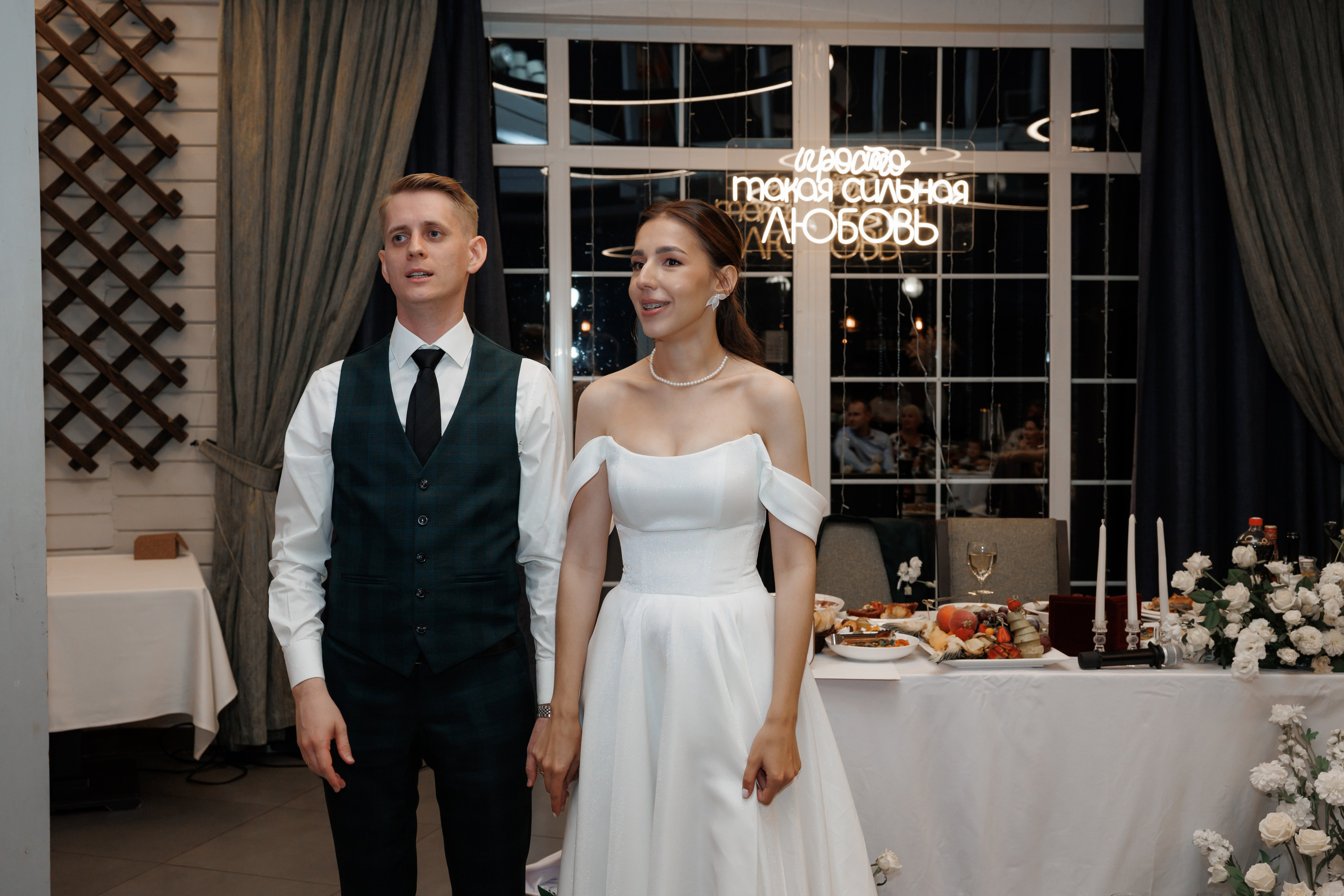 Регистрация в отеле Fish Point, ЗАГС Бутово, прогулка в Остафьево. Свадебный и репортажный фотограф (Москва, Королев и другие)