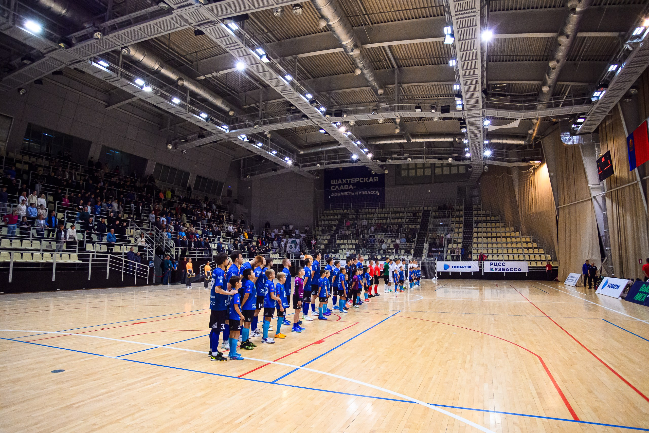 Высшая лига по футзалу — Сезон 2024-2025 — 2ой тур. Репортажный фотограф в Кемерово