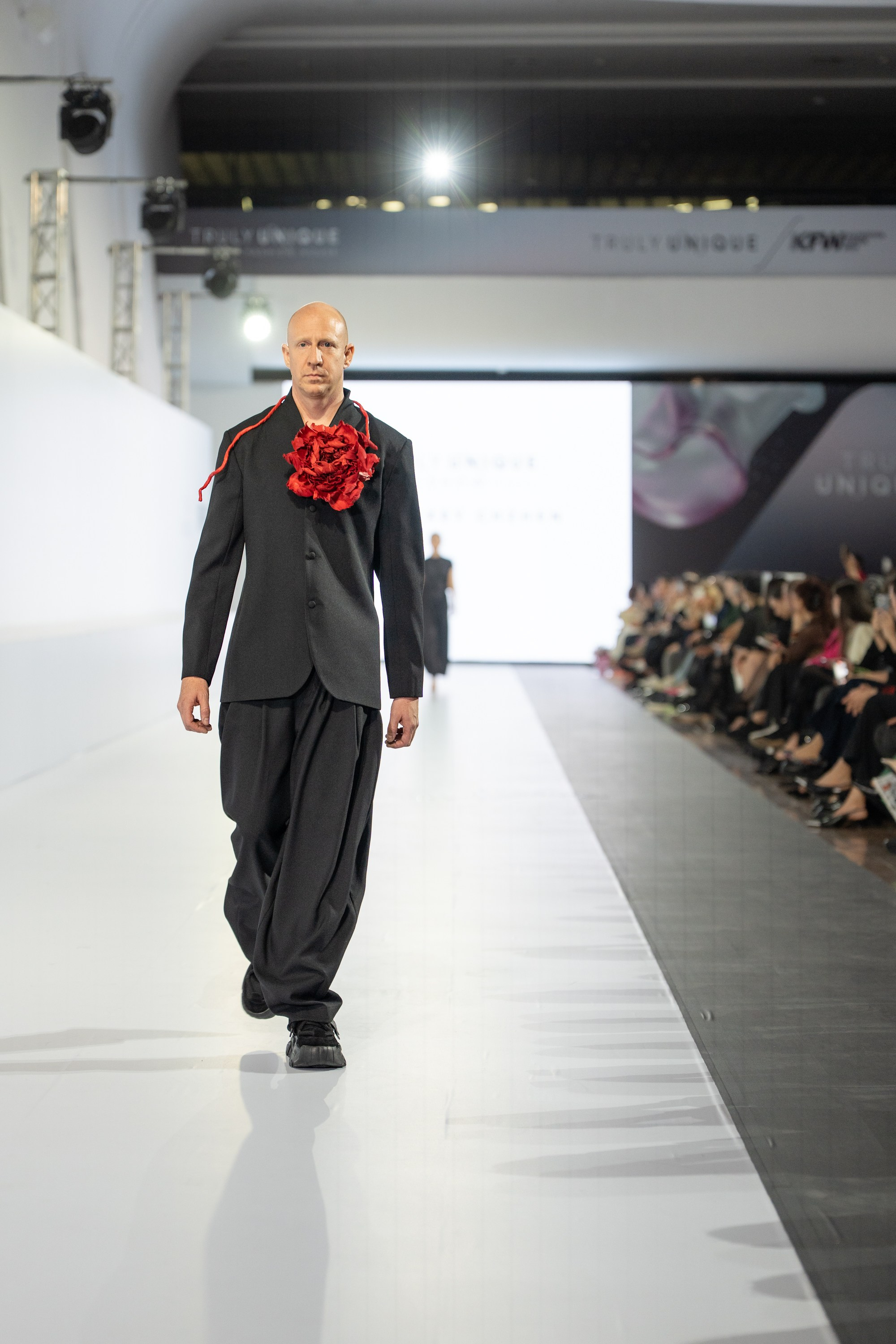 Truly Unique by Alexey ChZhen. Сайт Алматинского НЮ АРТ, будуар и фэшн фотографа Дениса Карпенко