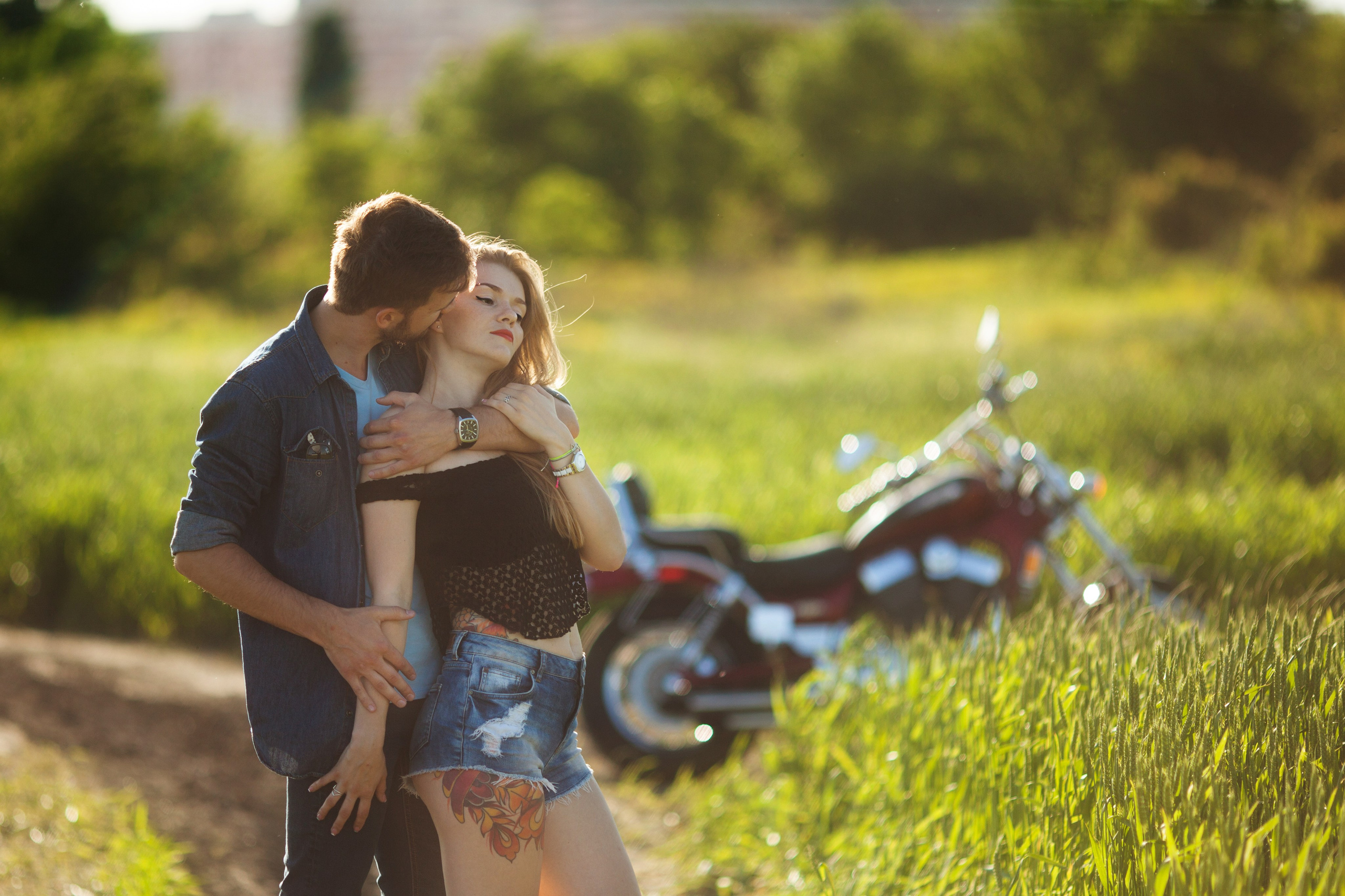 Сергей, Евгения и мотоцикл. Семейный и детский фотограф в Краснодаре Брусилова Марина