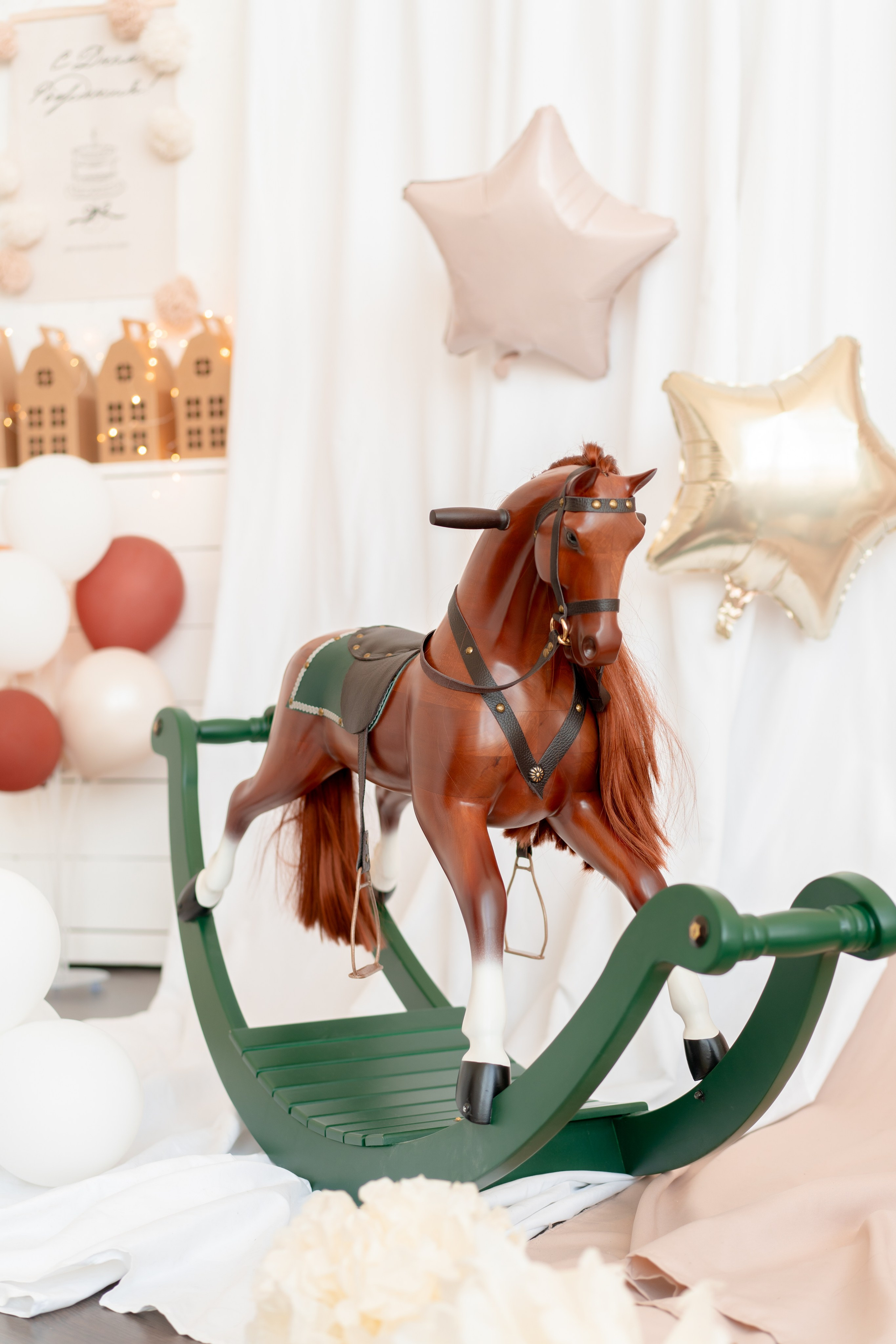 Лошадка. Детская, семейная фотостудия в Санкт-Петербурге