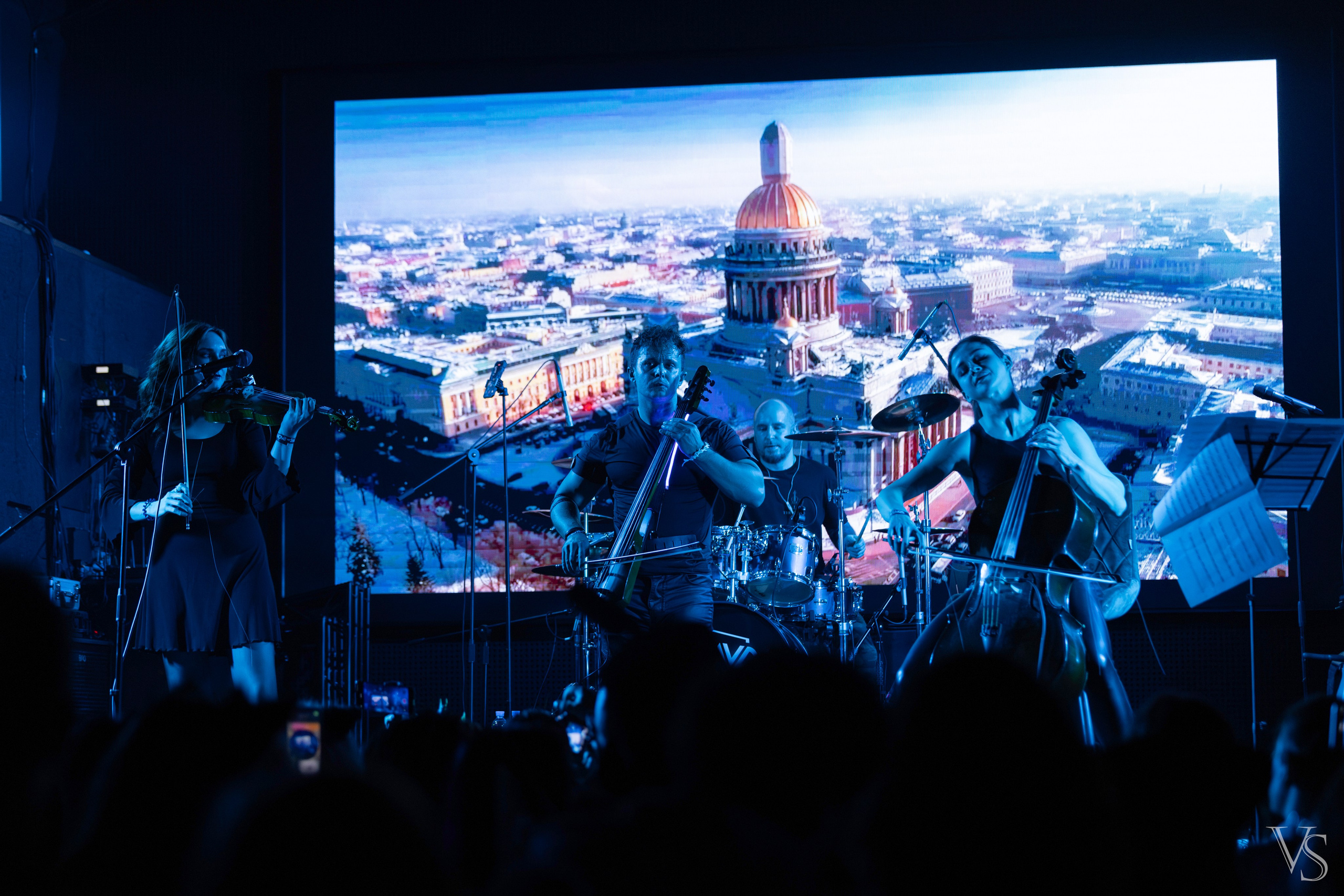 Above the stars. Проклятие Мамбо. Фотограф Виктор Степанов