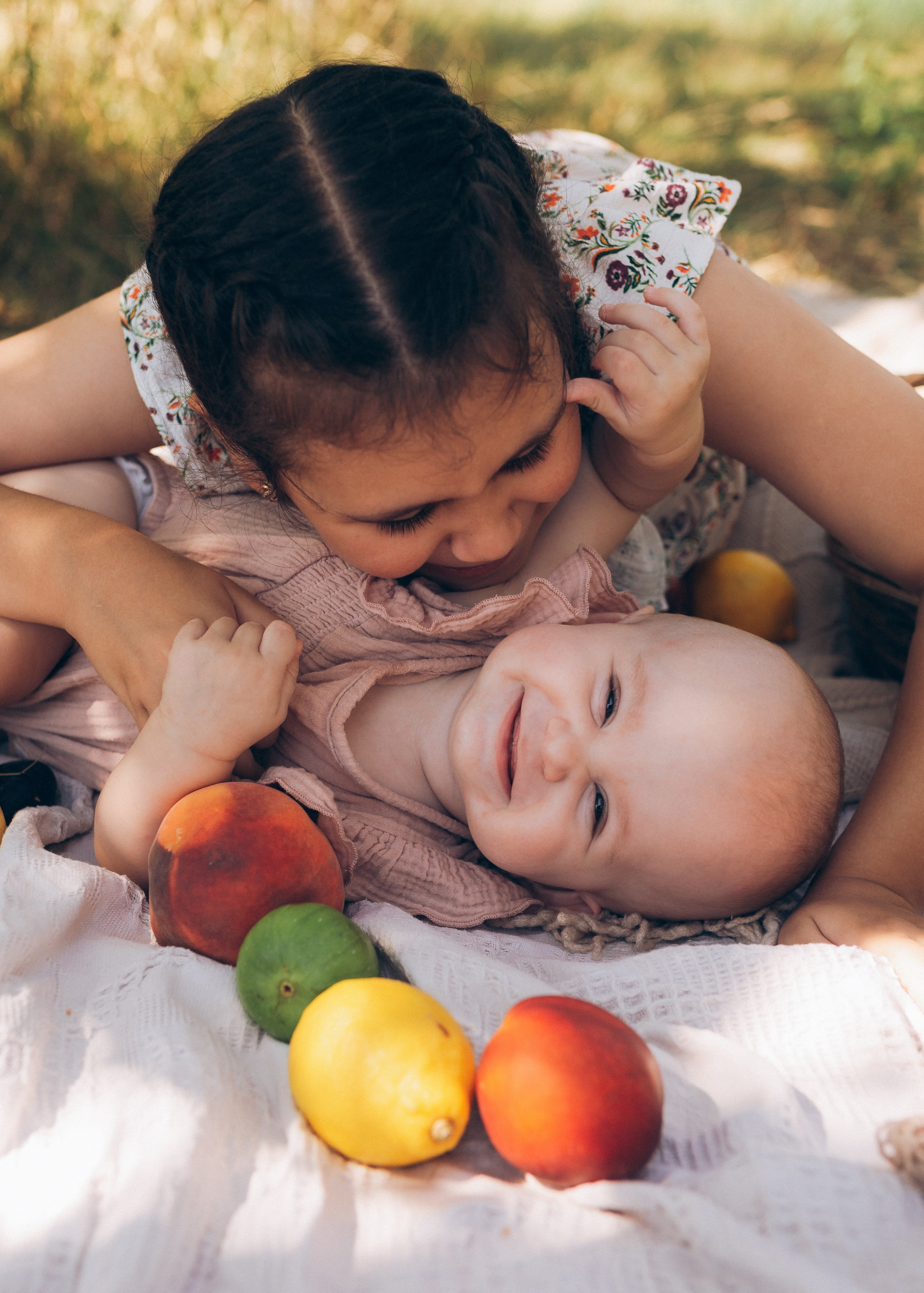 Девочки в березовой роще. Фотограф в Приморско-Ахтарске Марьяна Чопко