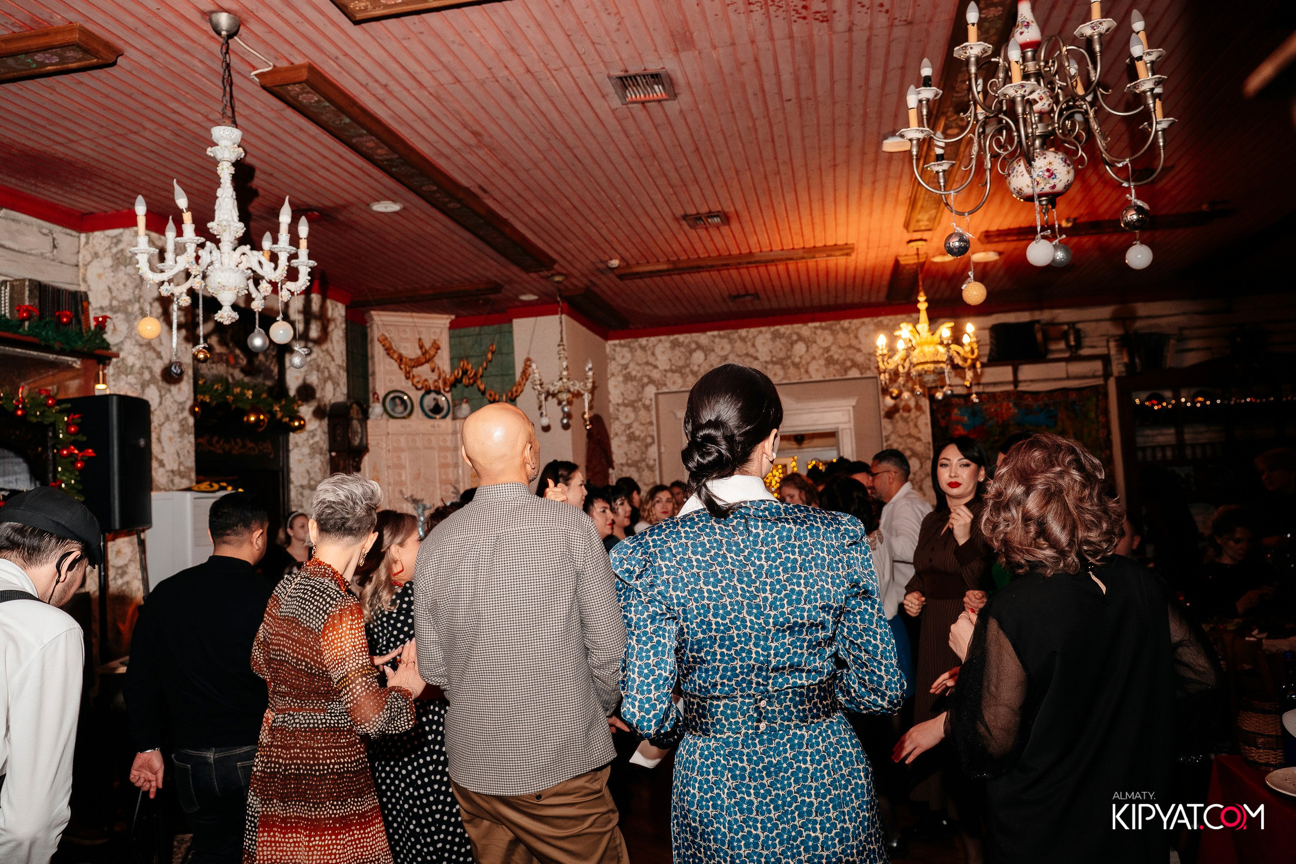 РЕСТОРАН МАРЬИНА РОЩА. КИПЯТКОМ АЛМАТЫ! Фотосъемка мероприятий в Алматы