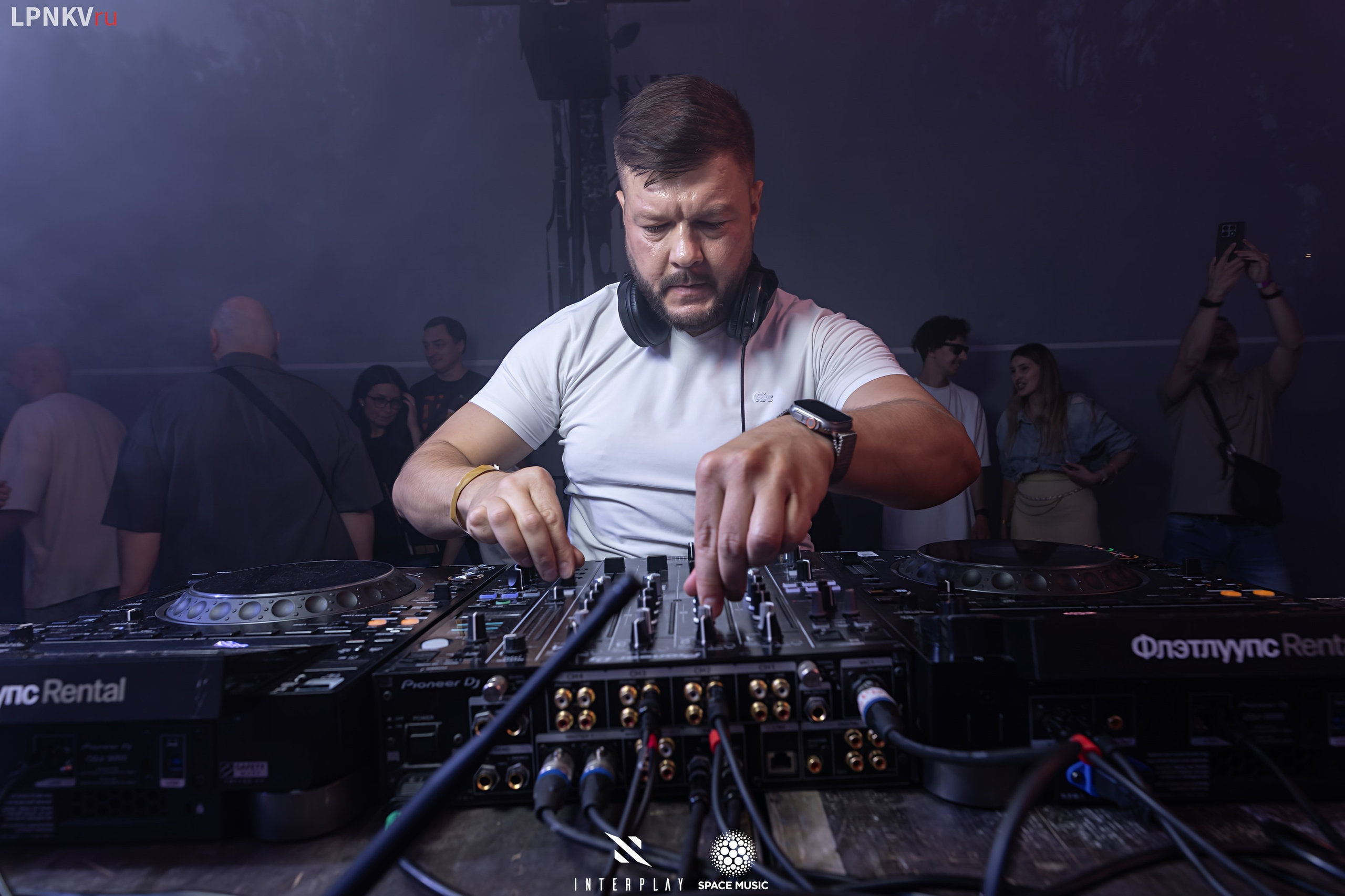 Interplay. Репортажный фотограф в Москве