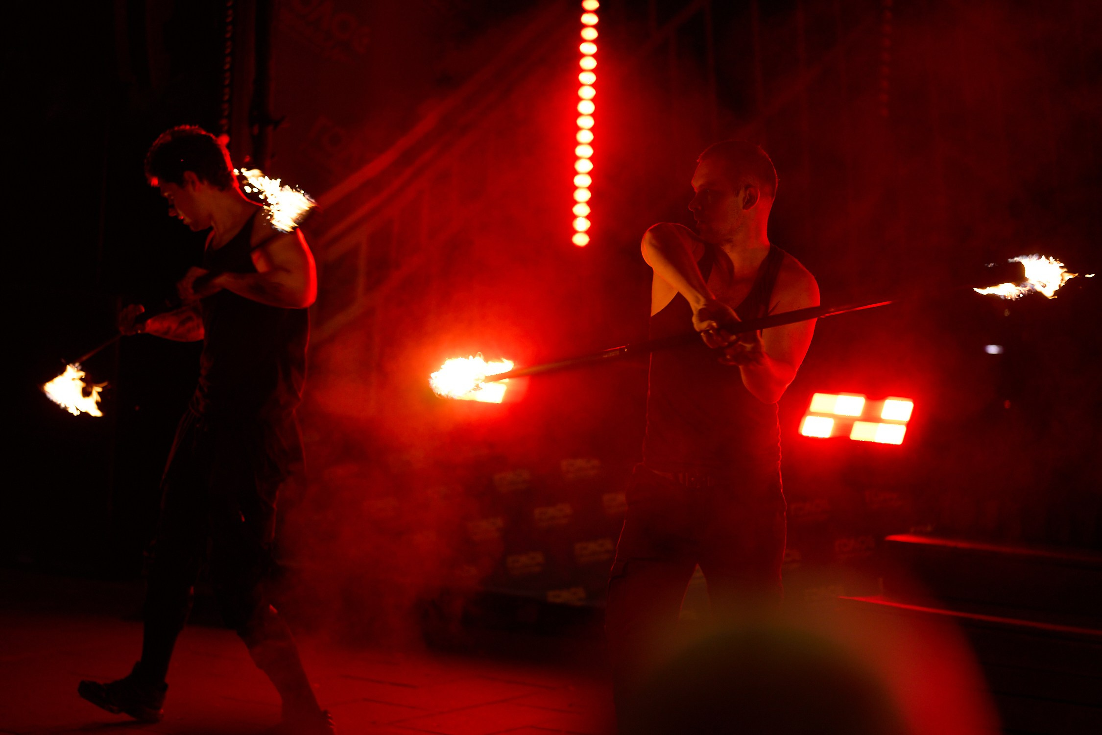 Голос города Елец 2025. Фаершоу. Фотографирует красивое Денис Горностаев