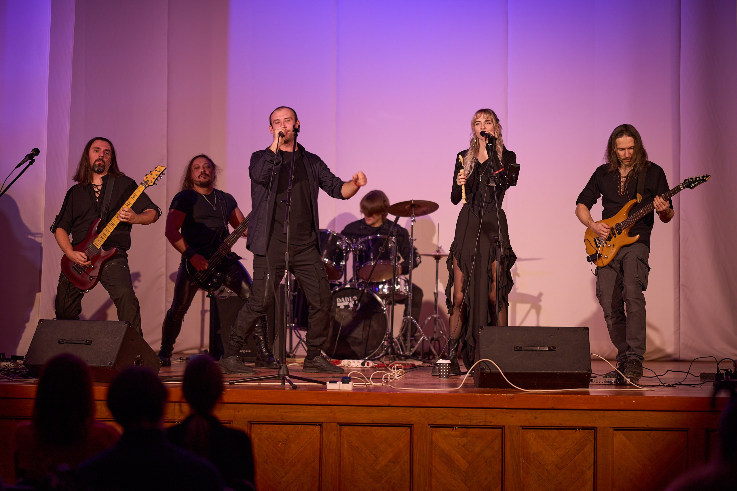 Мантикон V (2025). Фотографирует красивое Денис Горностаев