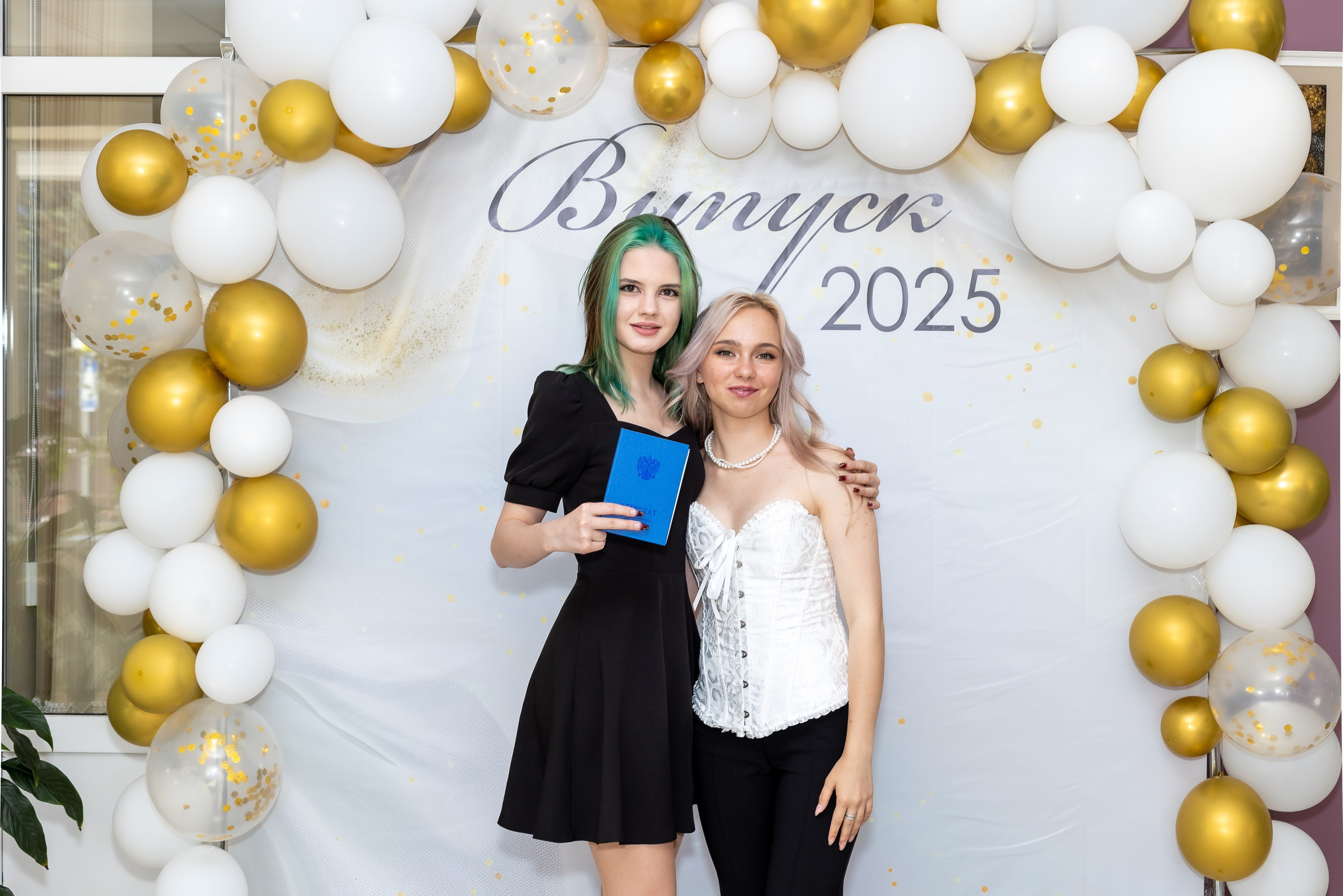 Вручение аттестата 2025. Выпускные альбомы Майкоп, Краснодар Елена Золотарева