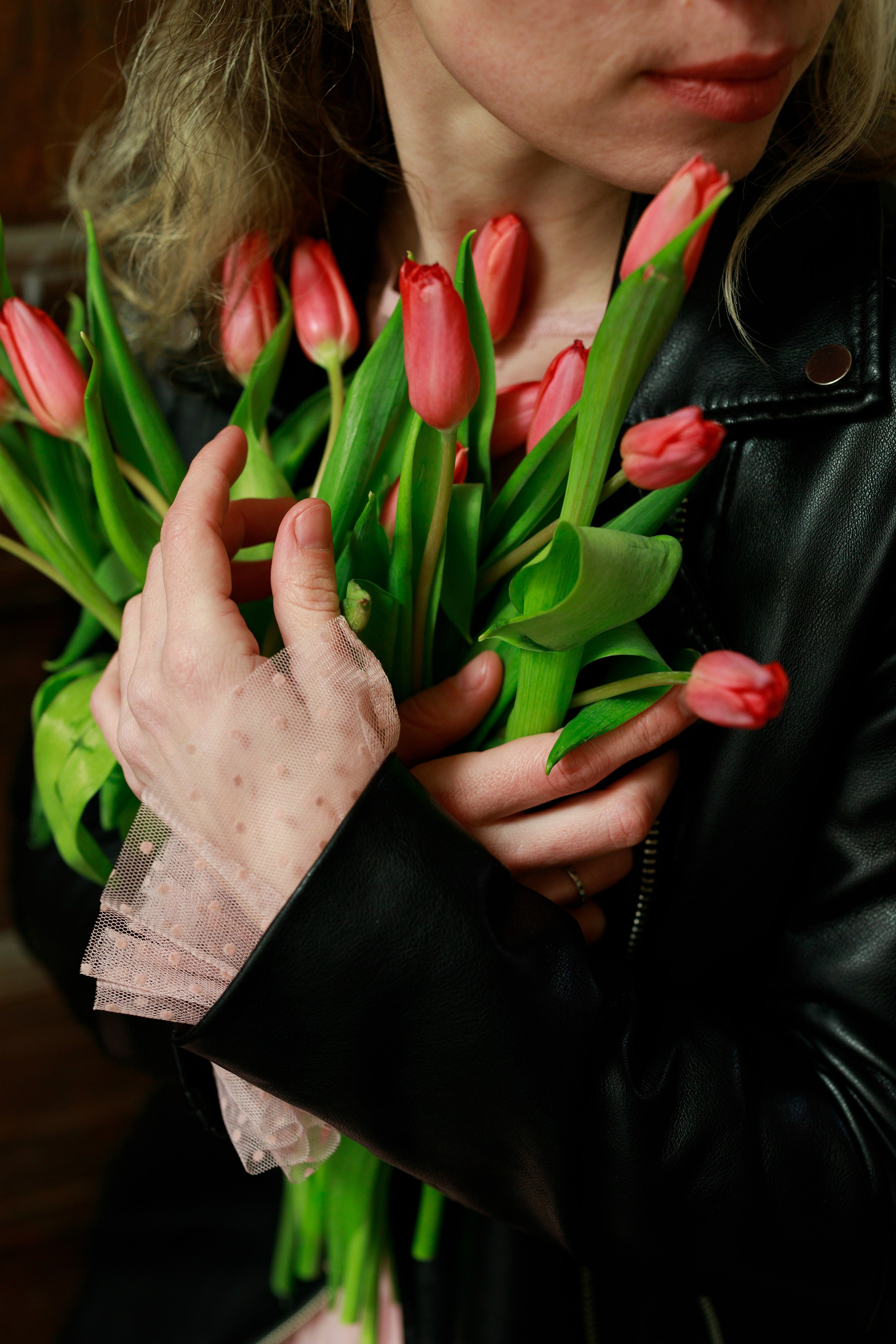 Фотопрогулка в городе с тюльпанами. Фотограф Санкт-Петербург Конюхова Мария