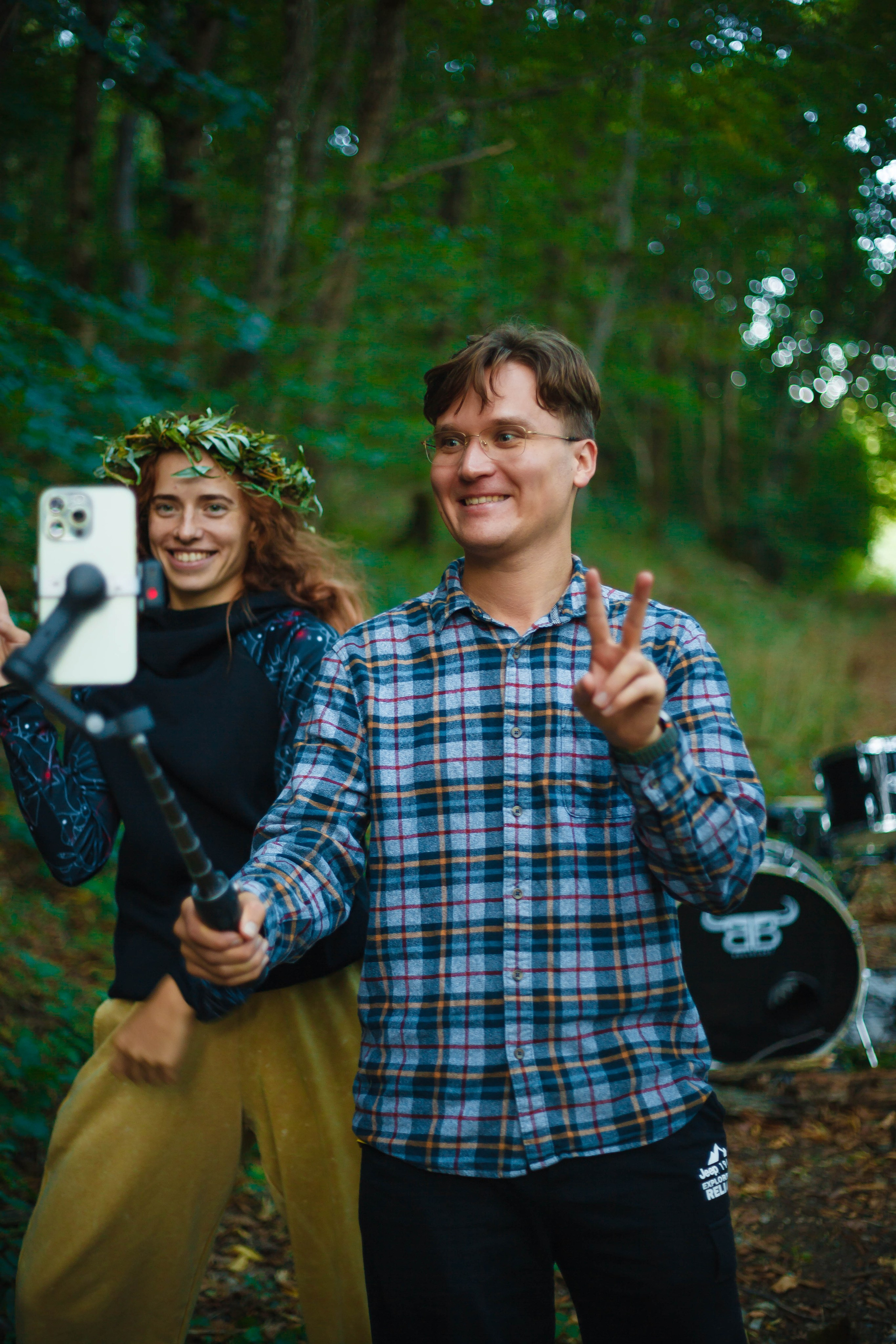 Клип. Уличный фотограф Города N