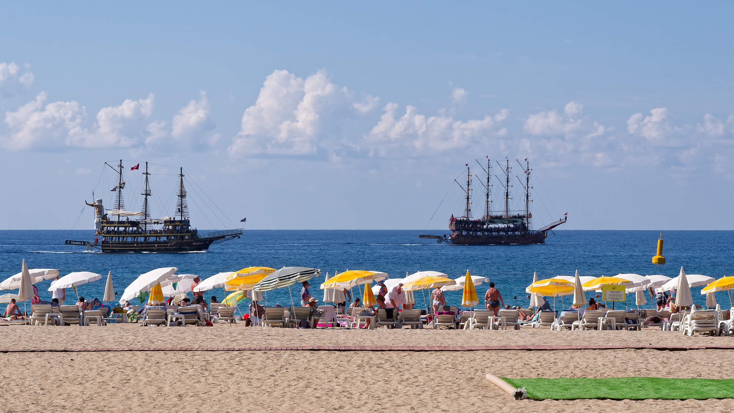 Алания 2025, город, стрит-фото. Избранные фотографии