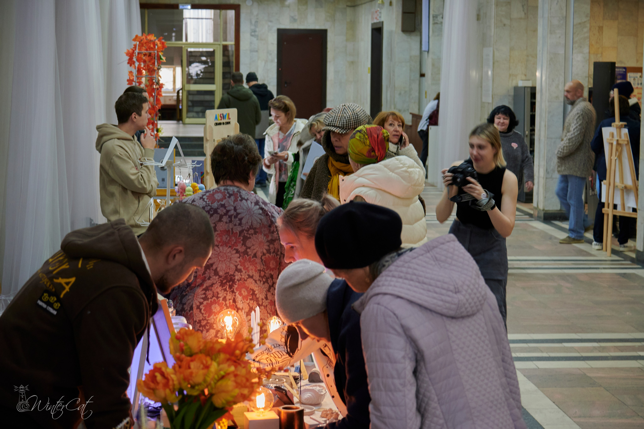 Арт Маркет 12.10.24. Портретный и репортажный фотограф в Магадане Андрей Нефедов WinterCatPhoto