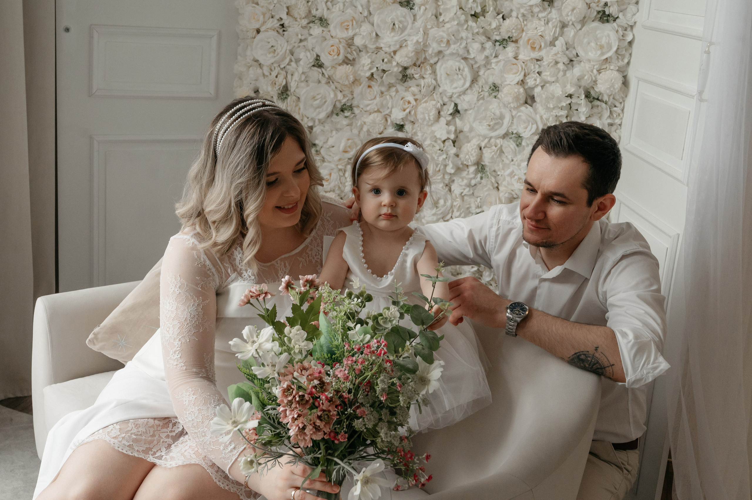 Годовасие малышки Киры в студии. Свадебный фотограф Мария Строгонова