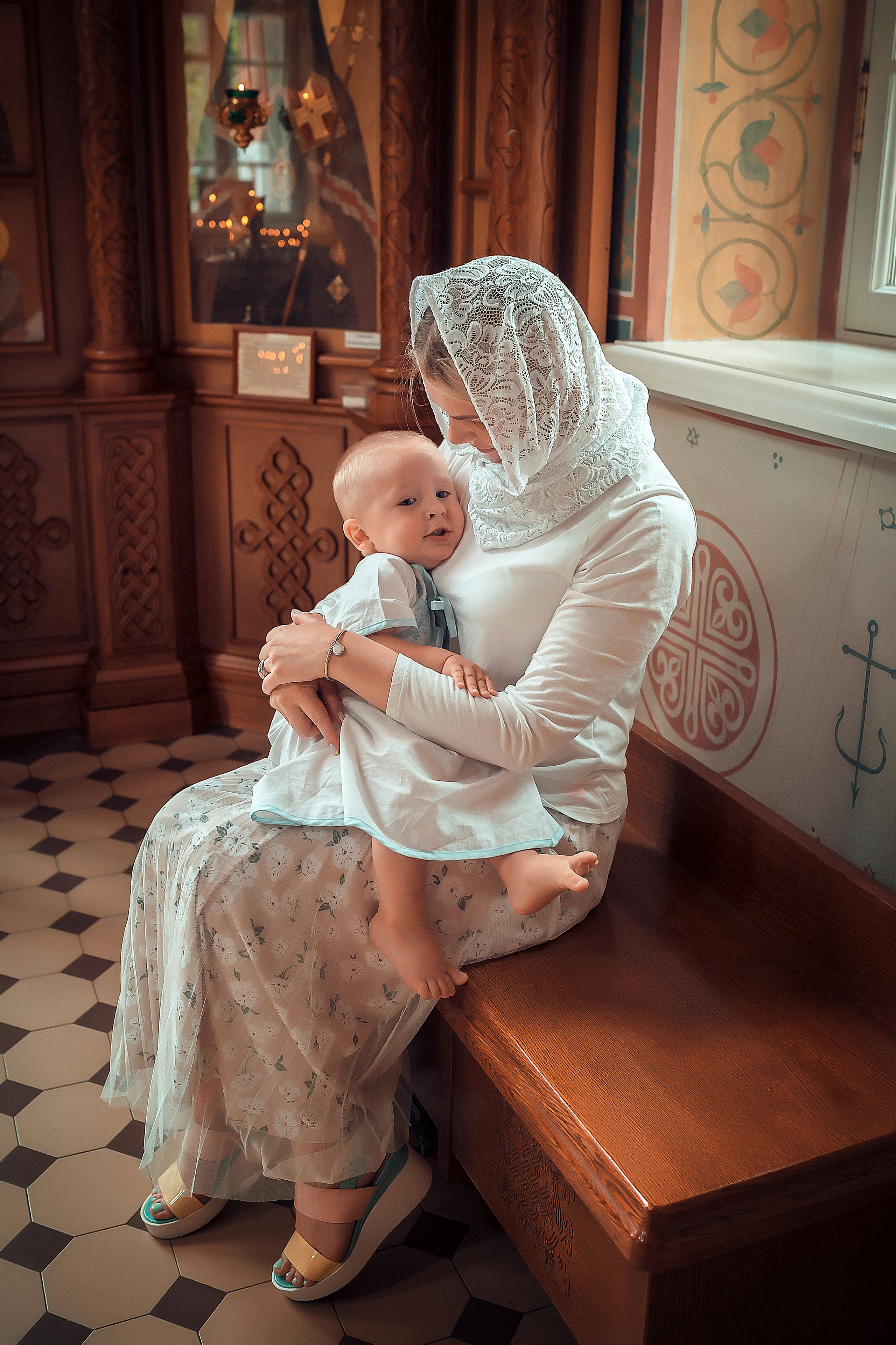 Крещение ребенка в Красноярске, Храм Иоанна Предтечи. Фотограф на Крещение и Венчание в Красноярске Рамазанова Юлия