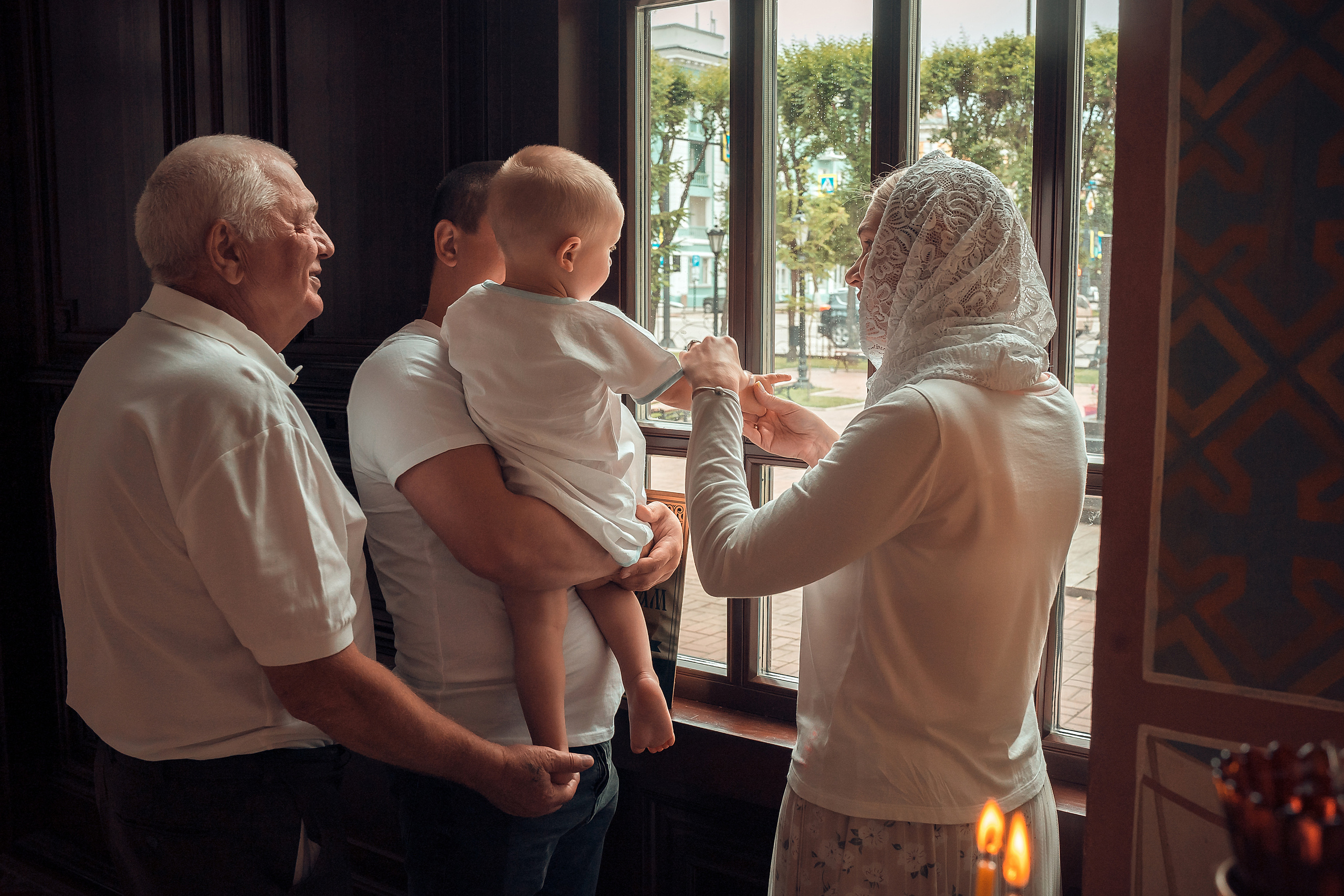 Крещение ребенка в Красноярске, Храм Иоанна Предтечи. Фотограф на Крещение и Венчание в Красноярске Рамазанова Юлия