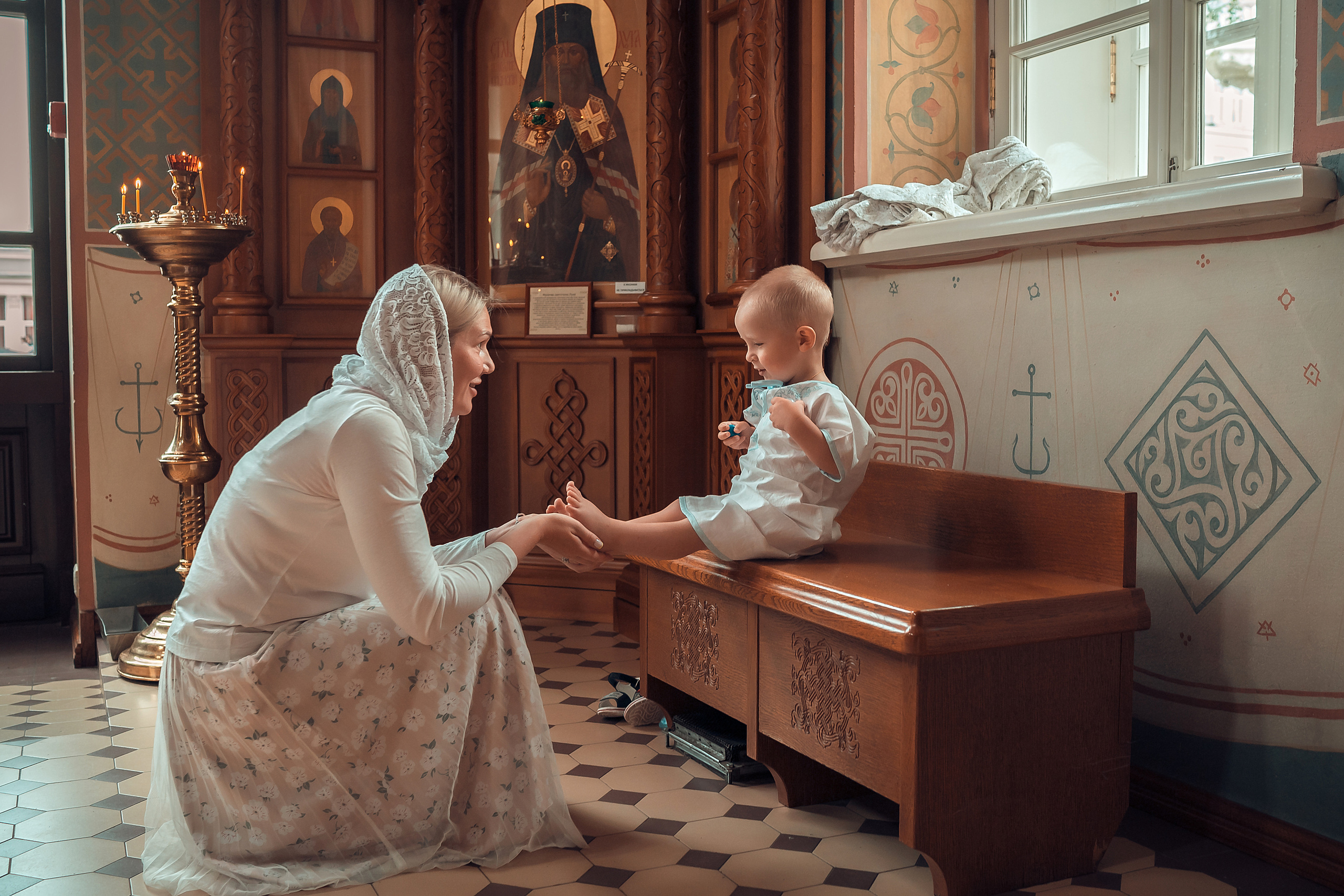 Крещение ребенка в Красноярске, Храм Иоанна Предтечи. Фотограф на Крещение и Венчание в Красноярске Рамазанова Юлия