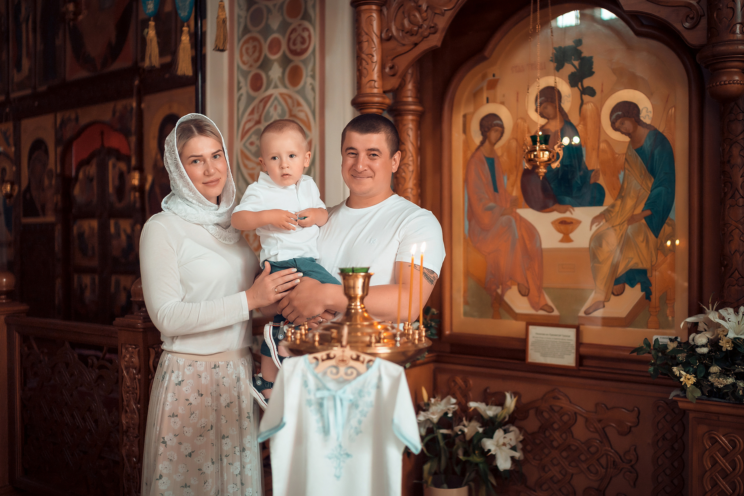 Крещение ребенка в Красноярске, Храм Иоанна Предтечи. Фотограф на Крещение и Венчание в Красноярске Рамазанова Юлия