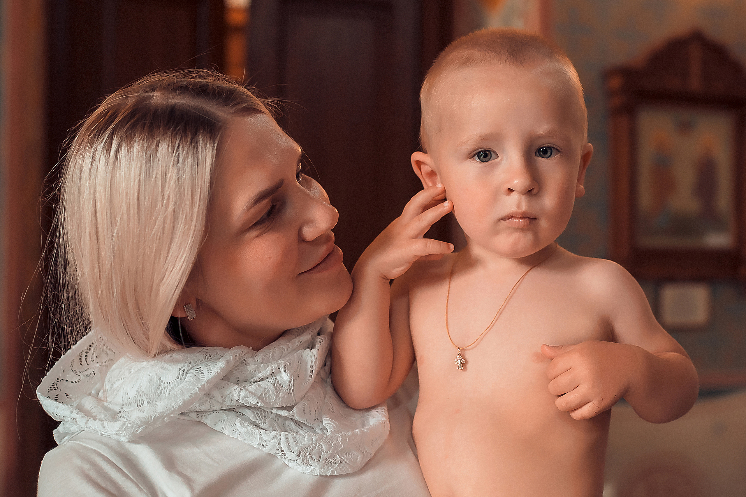 Крещение ребенка в Красноярске, Храм Иоанна Предтечи. Фотограф на Крещение и Венчание в Красноярске Рамазанова Юлия