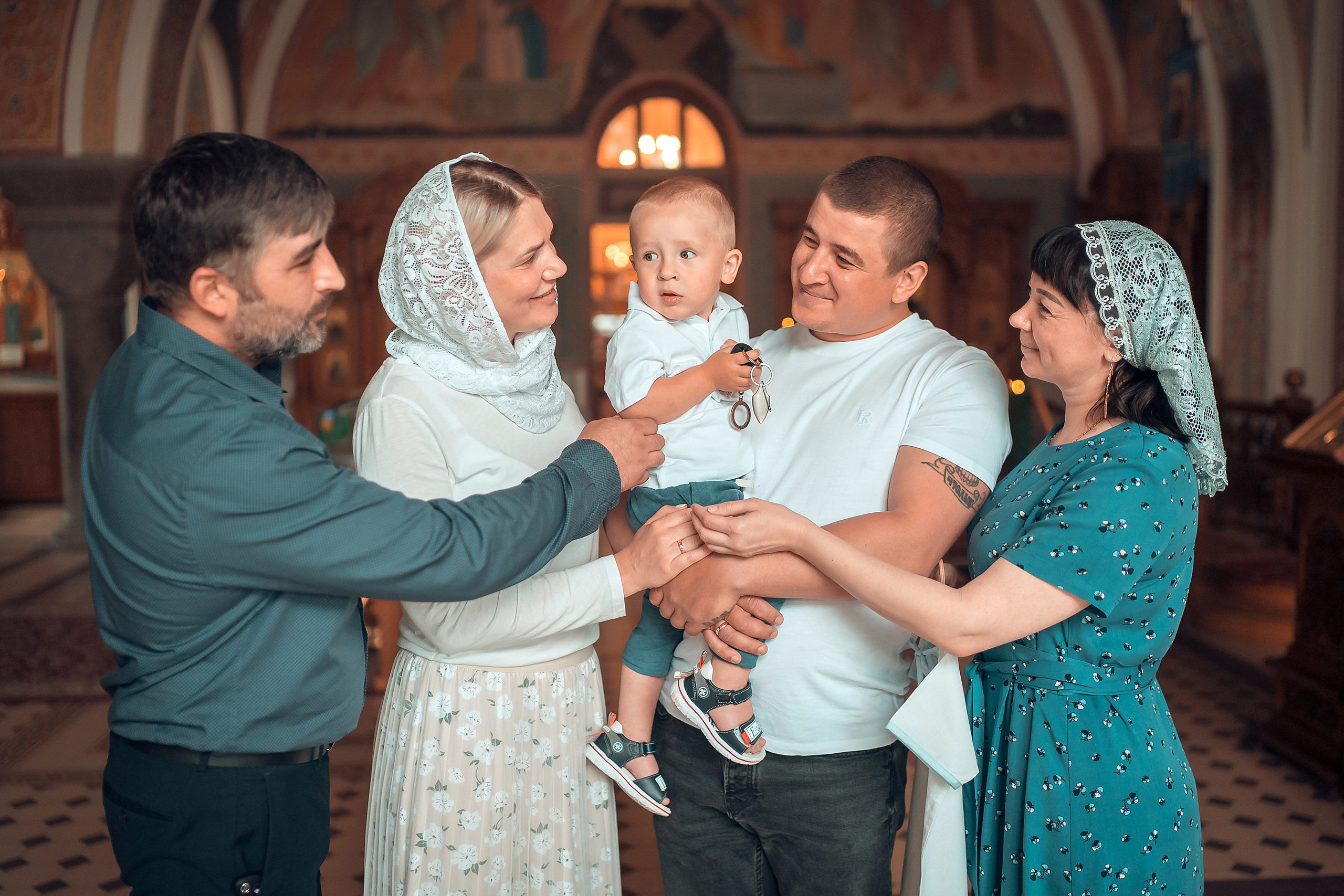 Крещение ребенка в Красноярске, Храм Иоанна Предтечи. Фотограф на Крещение и Венчание в Красноярске Рамазанова Юлия