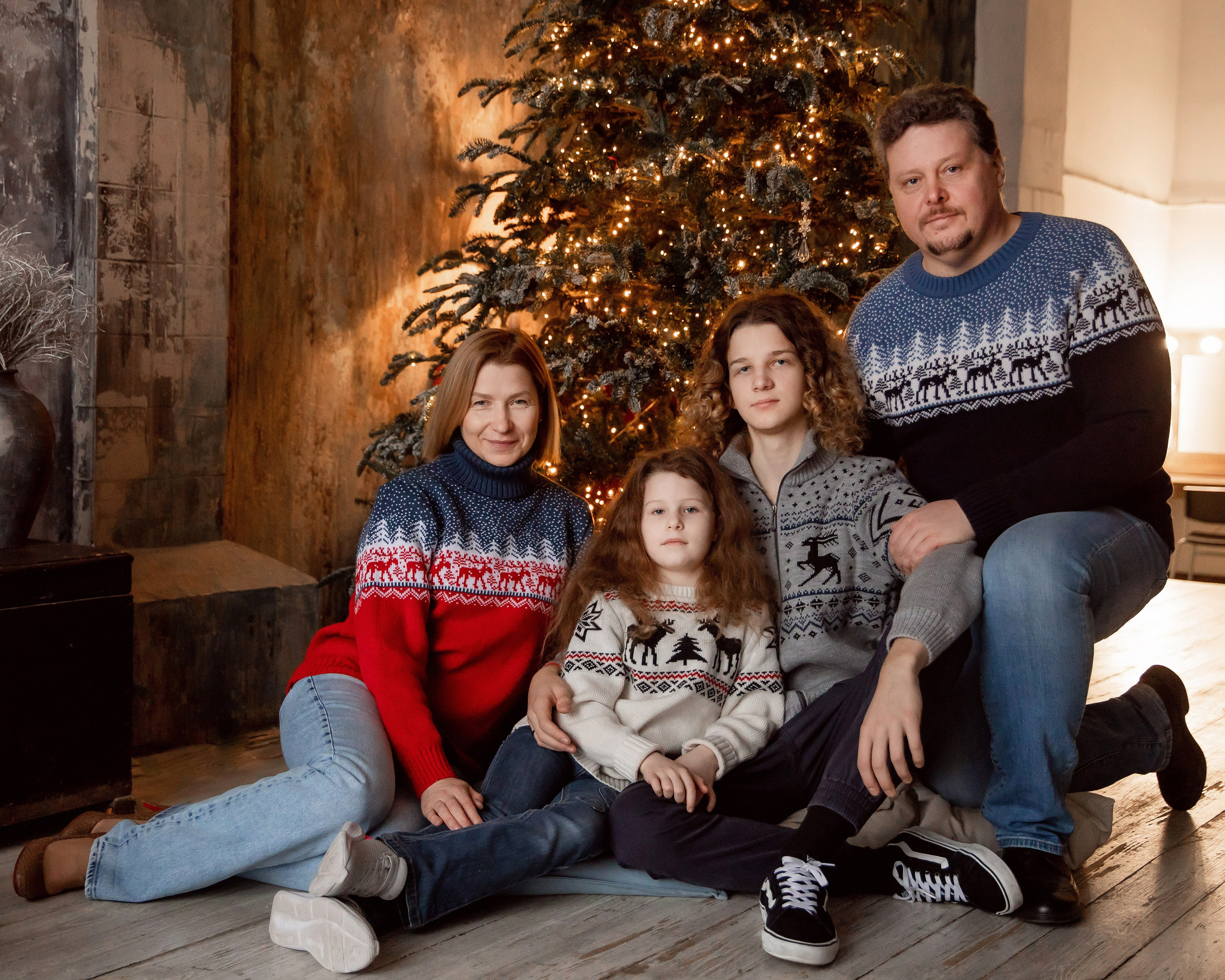 Новогодняя фотосессия для большой семьи. Семейный фотограф в Москве