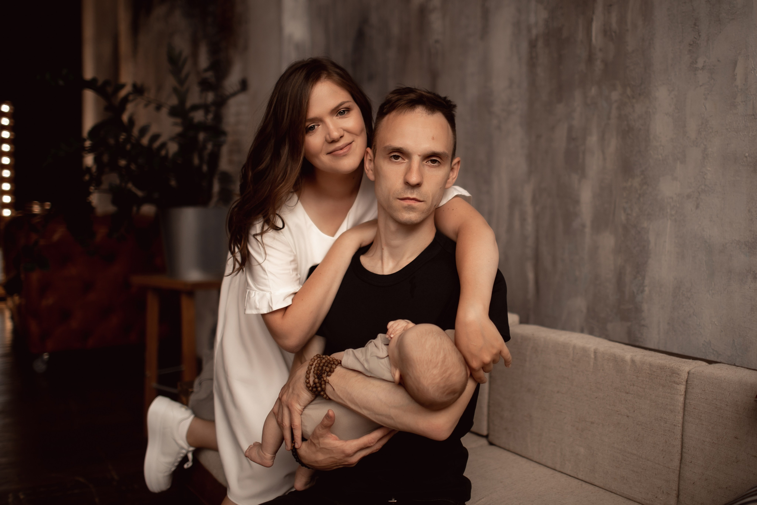 Валерия и Геннадий с крошкой. Семейный фотограф в Москве