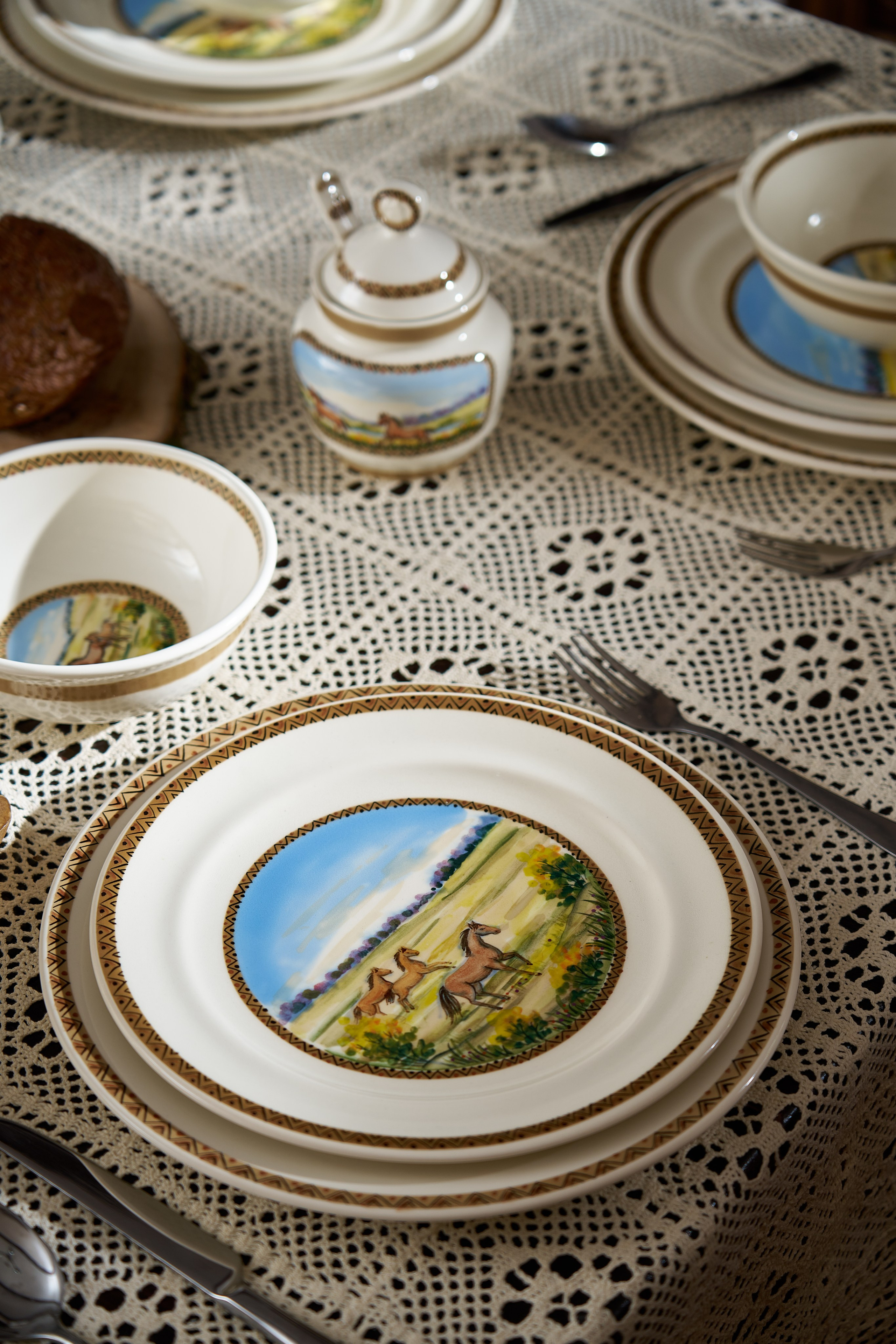 Фотосъемка Семикаракорская керамика. Фуд — предметный фотограф в Москве