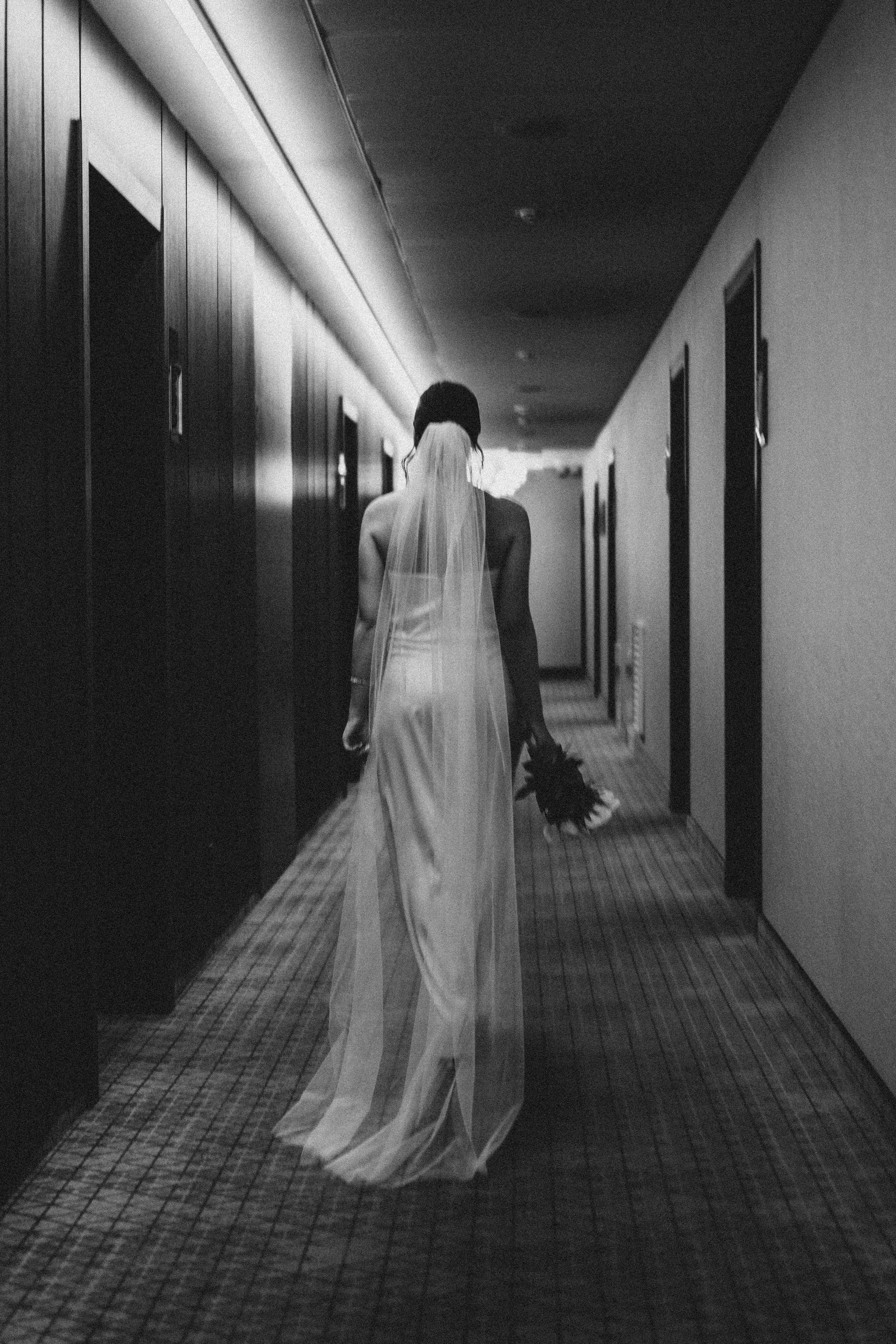 СВАДЕБНАЯ СЬЕМКА СБОРОВ ЖЕНИХА И НЕВЕСТЫ В ОТЕЛЕ И ТАКЖЕ ФОТОСЕССИИЯ В ОТЕЛЕЕ МЕГАПОЛИС БРЯНСК. Профессиональный фотограф, Санкт-Петербург — Виктория Богомолова