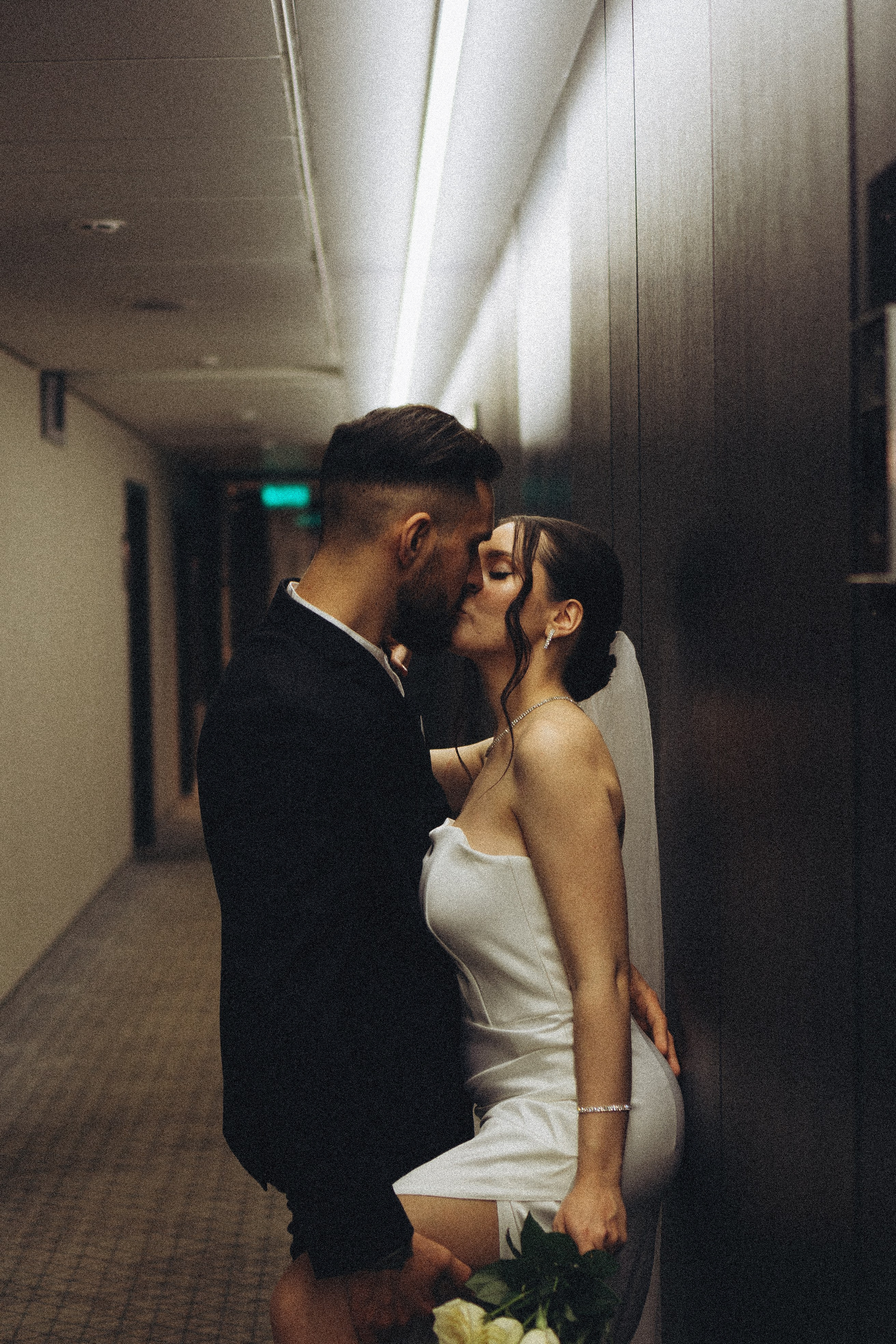 СВАДЕБНАЯ СЬЕМКА СБОРОВ ЖЕНИХА И НЕВЕСТЫ В ОТЕЛЕ И ТАКЖЕ ФОТОСЕССИИЯ В ОТЕЛЕЕ МЕГАПОЛИС БРЯНСК. Профессиональный фотограф, Санкт-Петербург — Виктория Богомолова