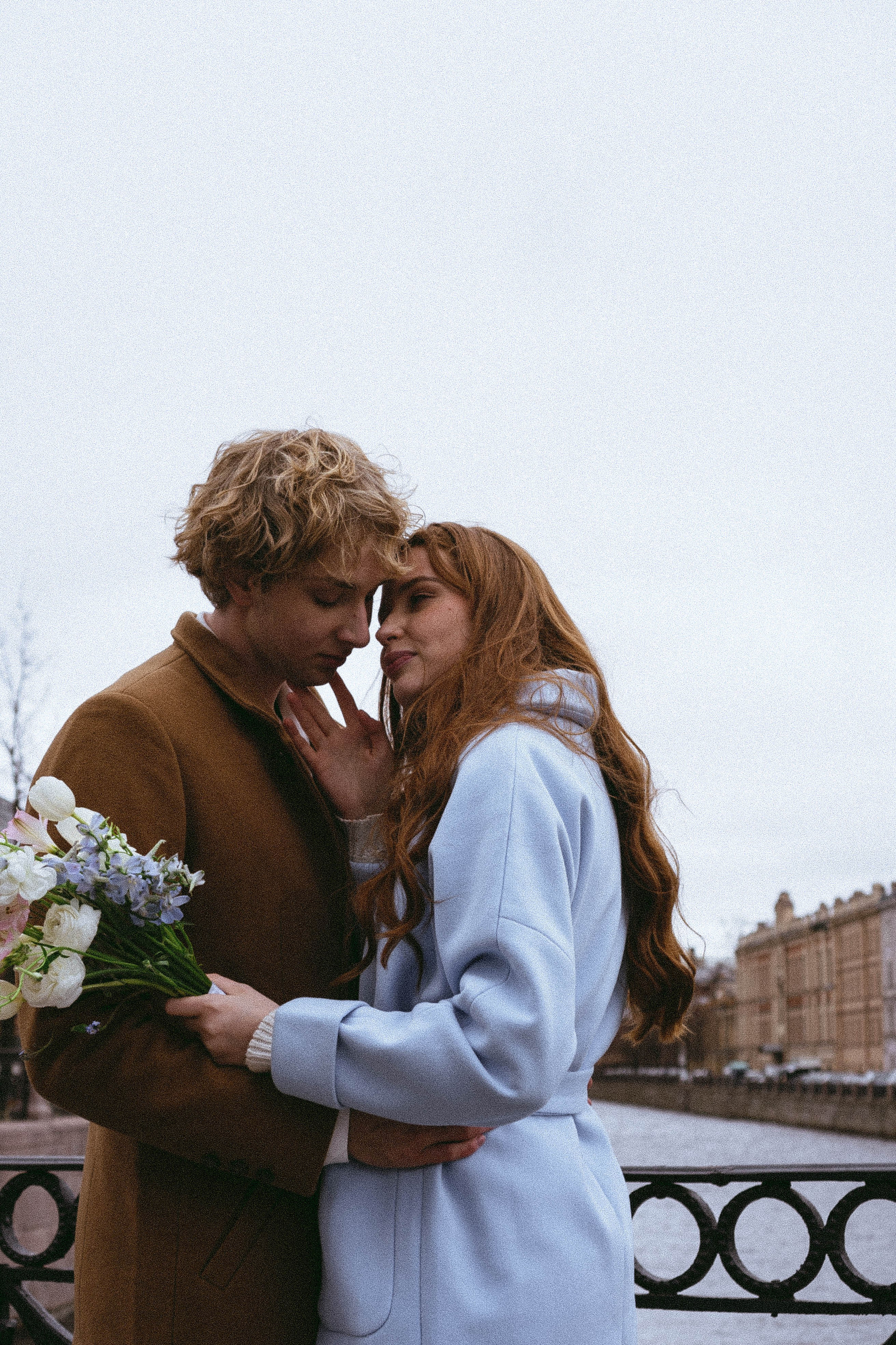 СВАДЕБНАЯ ПРОГУЛКА ПО ПЕТРОГРАДКЕ ВЕСНОЙ (ФОТОСЕССИИЯ ПАРЫ СВАДЕБНАЯ). Профессиональный фотограф, Санкт-Петербург — Виктория Богомолова