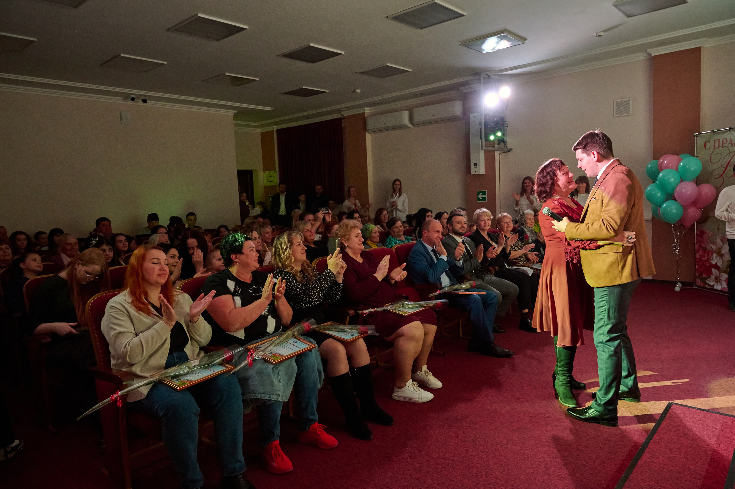 8 марта Виноградный. Жизнь курорта Кабардинка в фотографиях