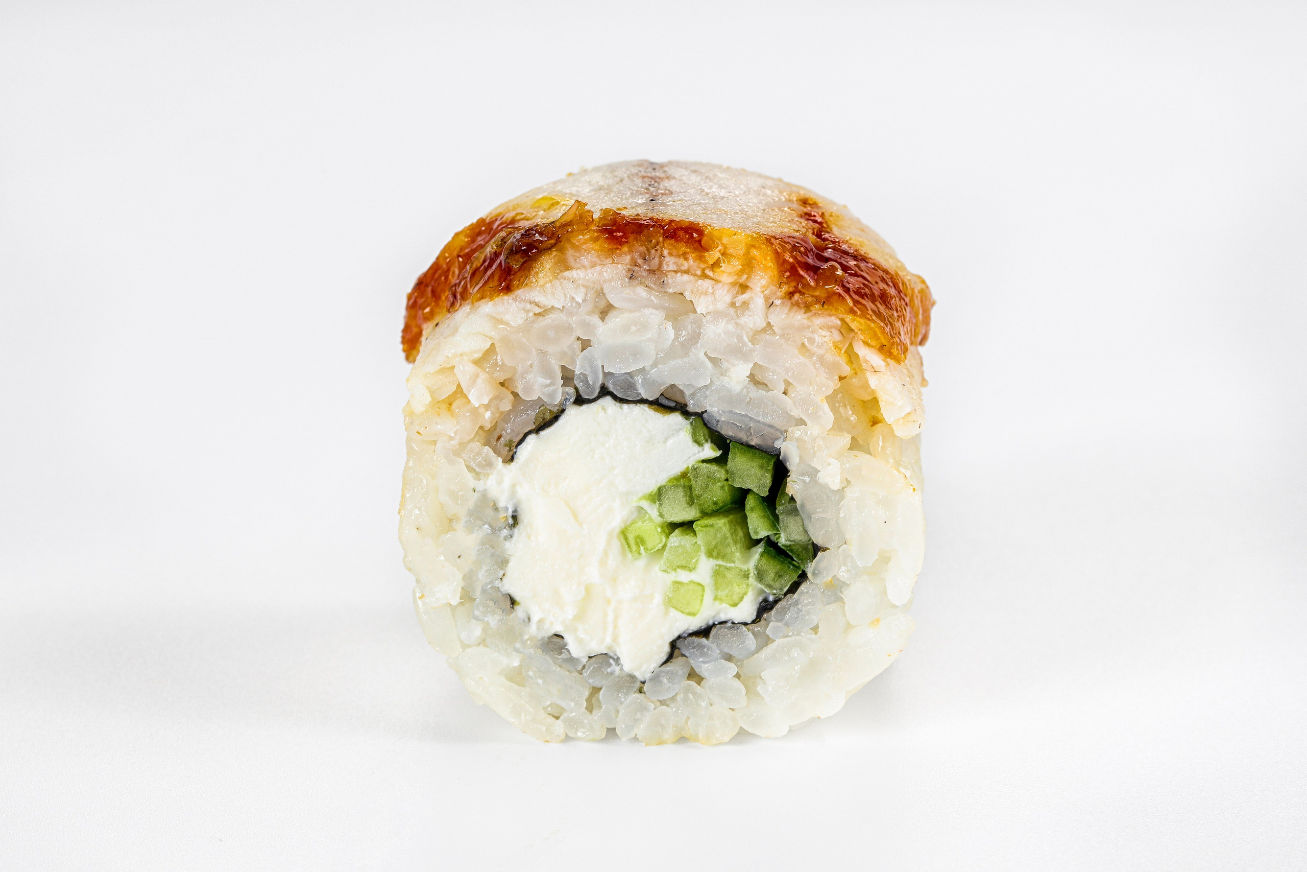 Фотосъемка суши и роллов. Заказ по тел.: +7 (906) 006-90-22. Фуд-фотограф Андрей Старостин — съемка еды в Москве. 9000 руб. в час