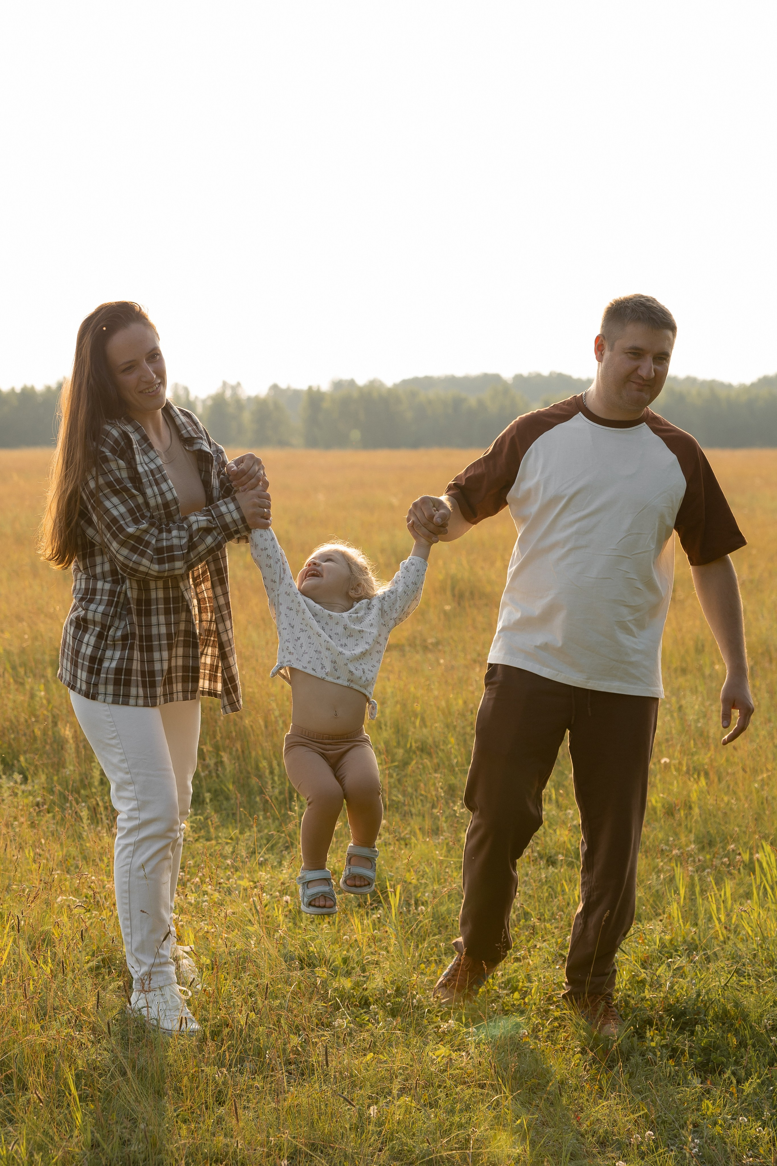 В поле. Семейный и свадебный фотограф в Челябинске Мария Леонтьева