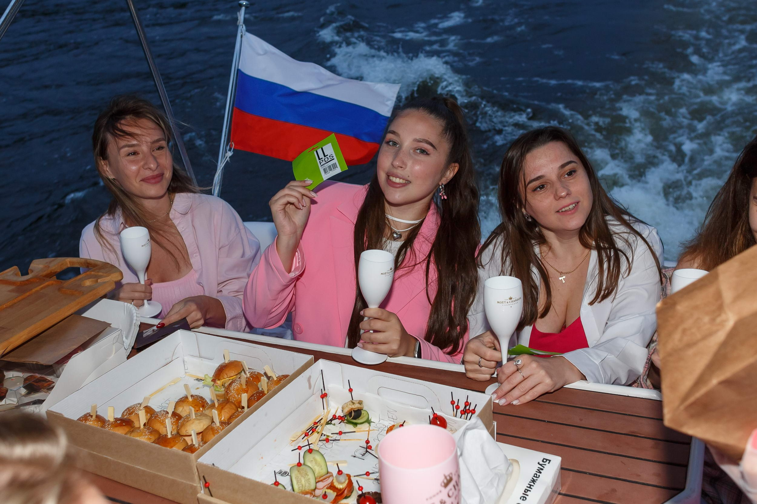 «Hen-Party» девичник Полины. Свадебный фотограф Игорь Брундасов 8PHOTO на свадьбу венчание загс СПб