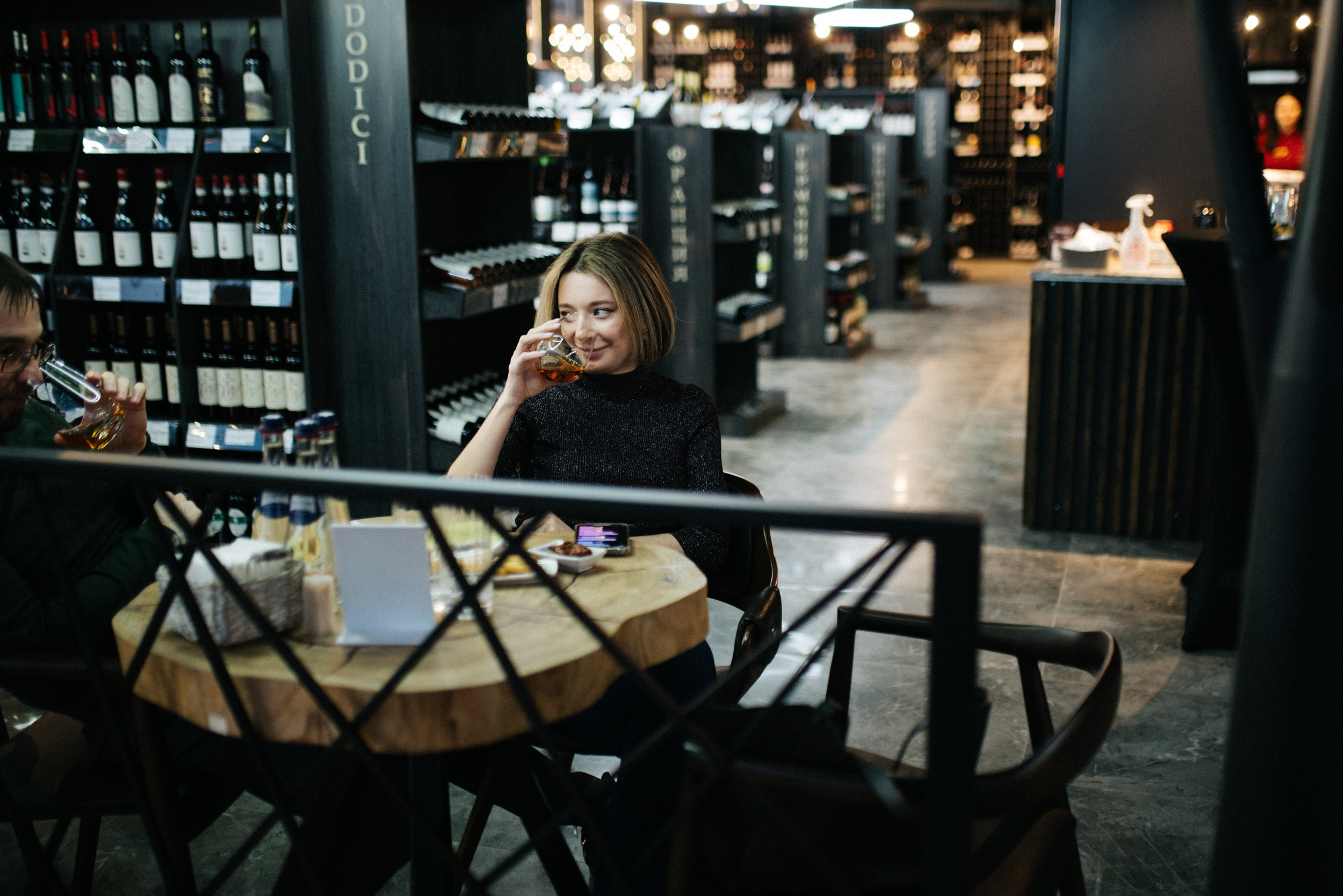 Винотека Dodici. Портретный и репортажной фотограф Алексей Волков. Москва, Оренбург